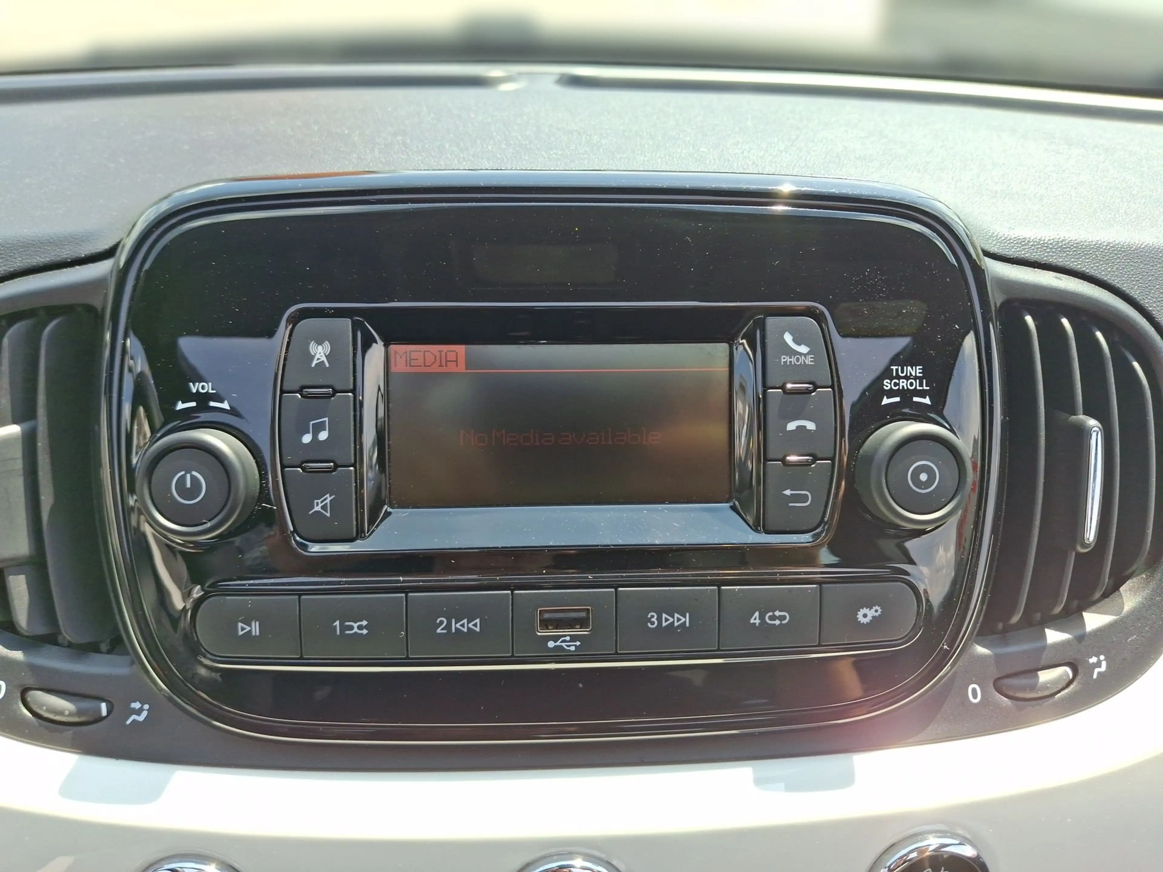 Fiat 500C 500 Cabrio 1.0 GSE Hybrid PDC — photo 14