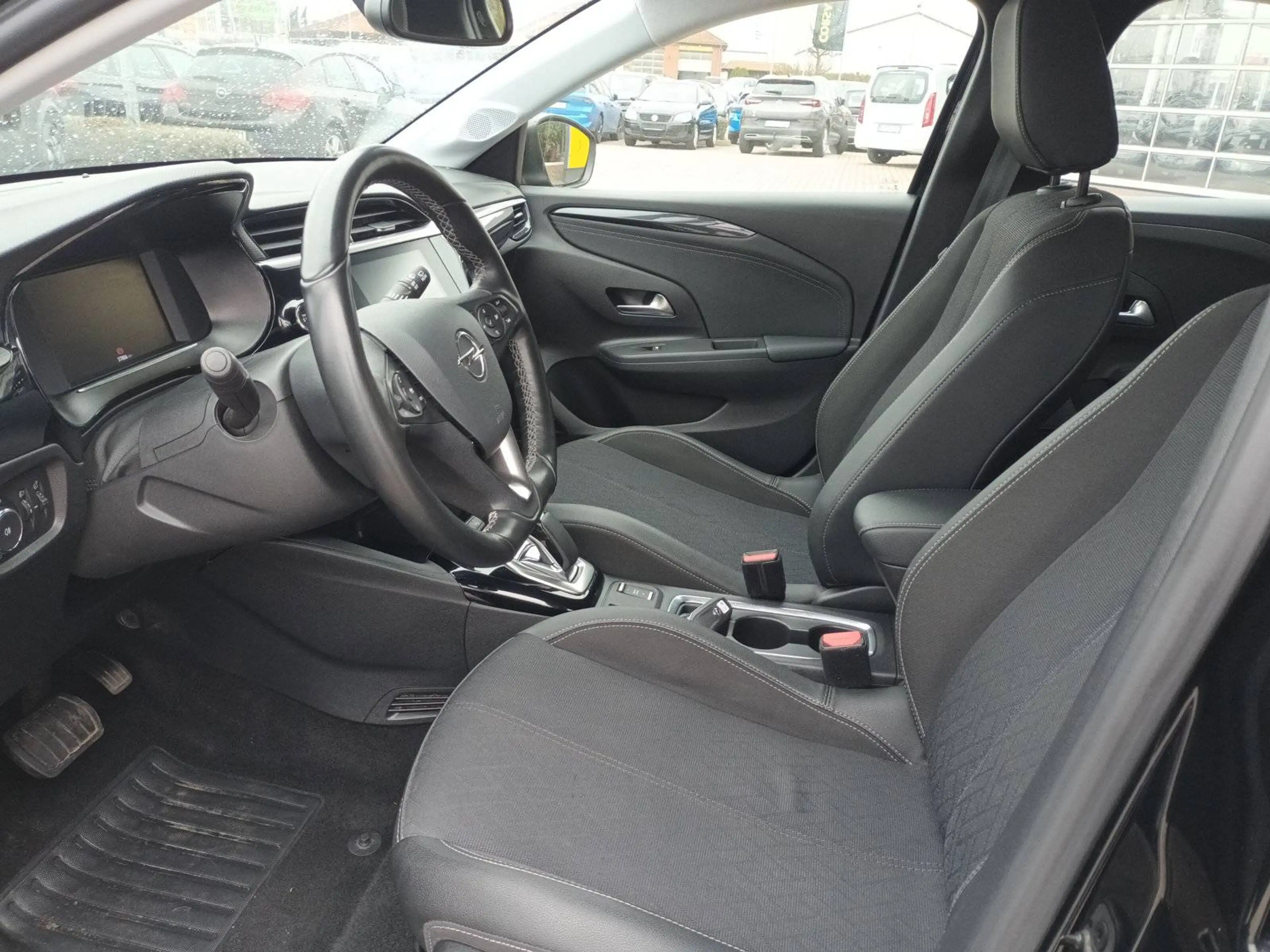 Opel Corsa-e e Elegance — photo 11