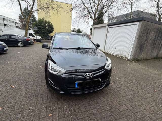 Imagine Hyundai i20 1.2 Fifa World Cup Edition