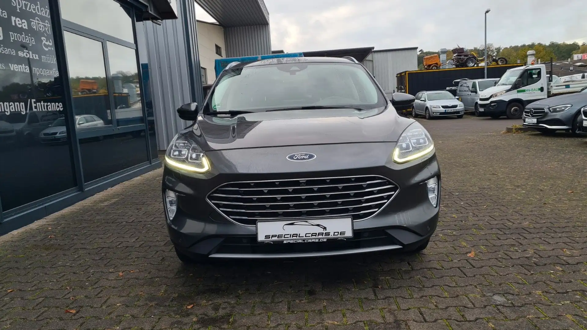 Ford Kuga Titanium X - ASSISTS - AHK - 360° Grau - 2