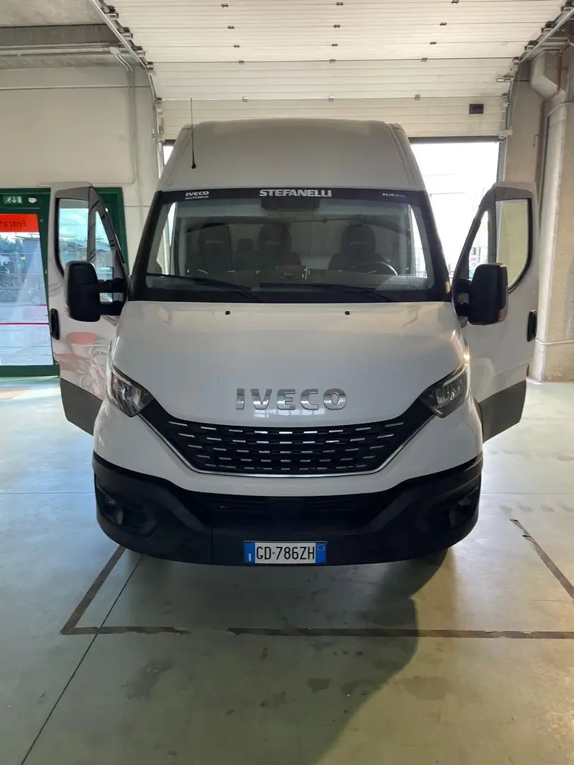 Iveco Daily 3.000 automatico iva compresa - 1