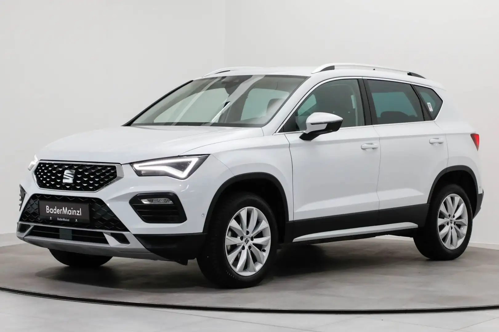 SEAT Ateca 1.5 TSI DSG Xperience AHK Navi Kamera LED Weiß - 2