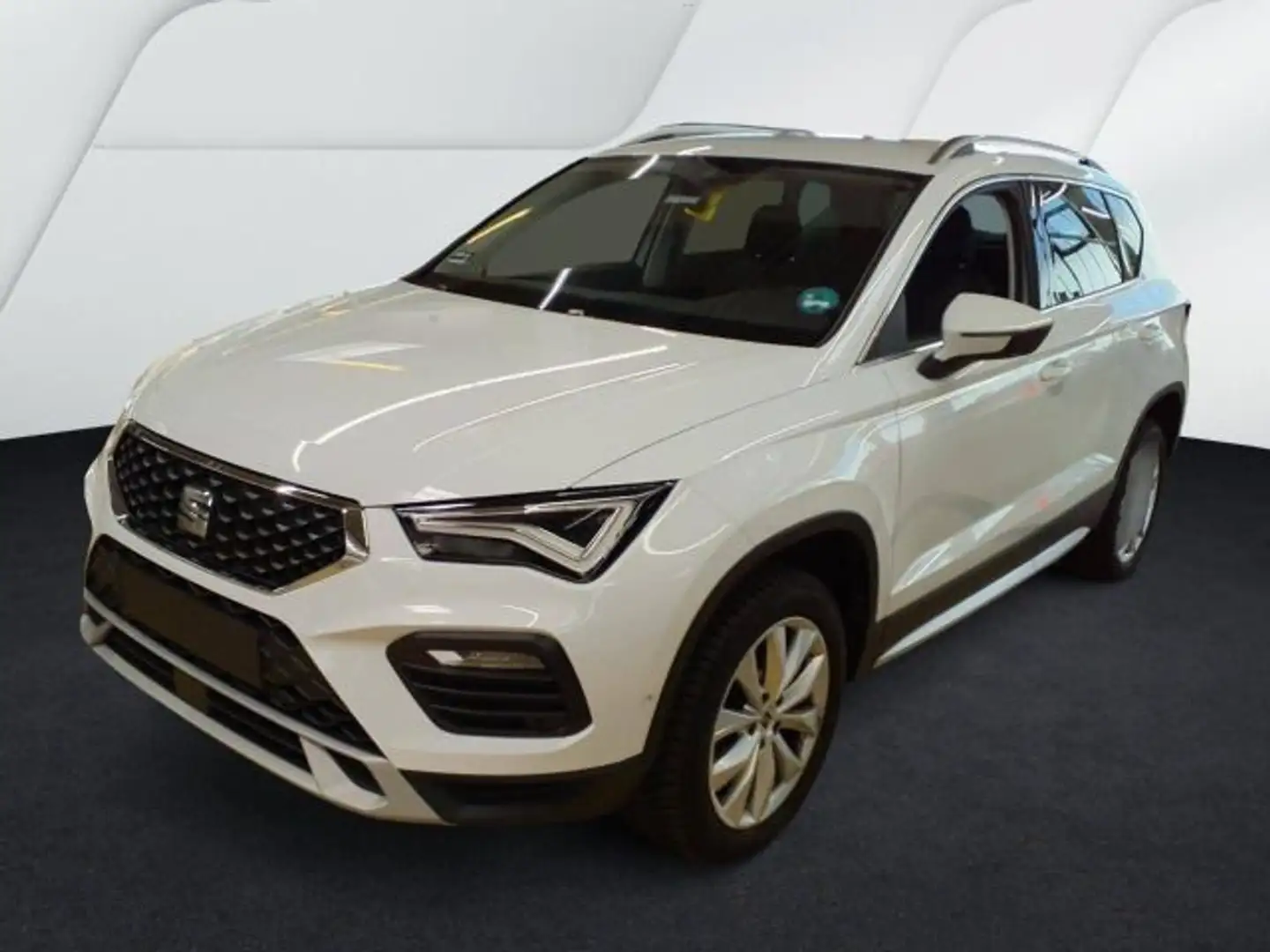 SEAT Ateca 1.5 TSI DSG Xperience AHK Navi Kamera LED Weiß - 2
