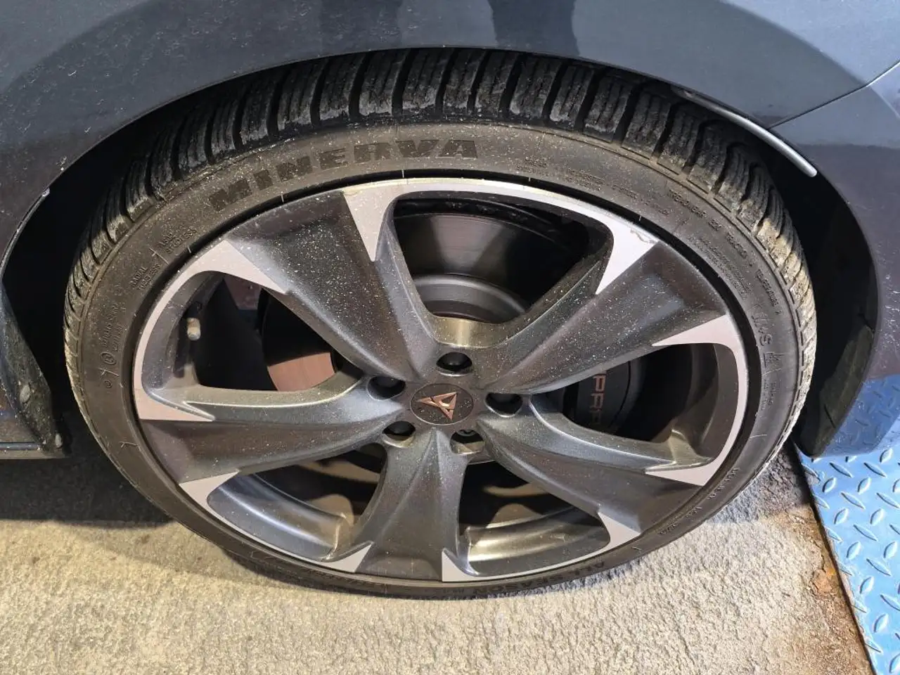 Cupra Leon 2.0 TSI VZ PDC DCC KAMERA NAVI ACC LED, миниатюра 6