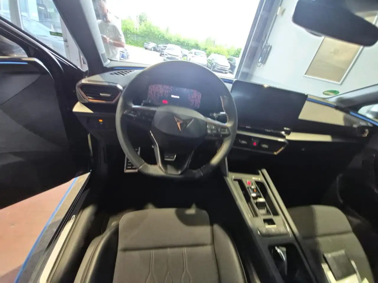 Cupra Leon 2.0 TSI VZ PDC DCC KAMERA NAVI ACC LED, миниатюра 5
