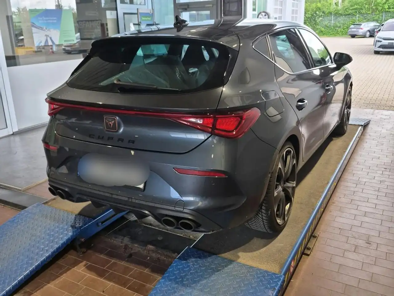 Cupra Leon 2.0 TSI VZ PDC DCC KAMERA NAVI ACC LED, миниатюра 4