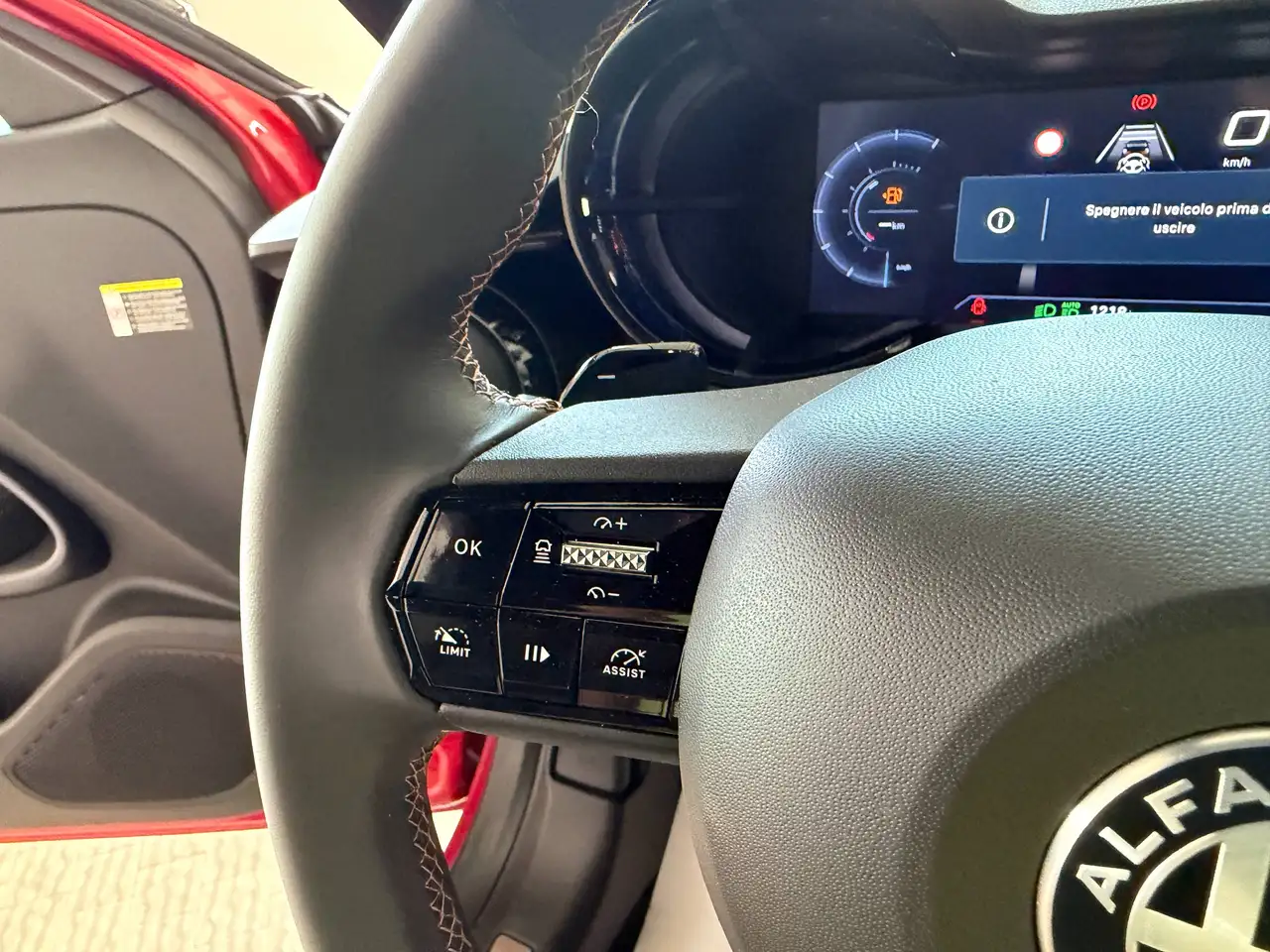 Alfa Romeo Junior 2025 — фото 31