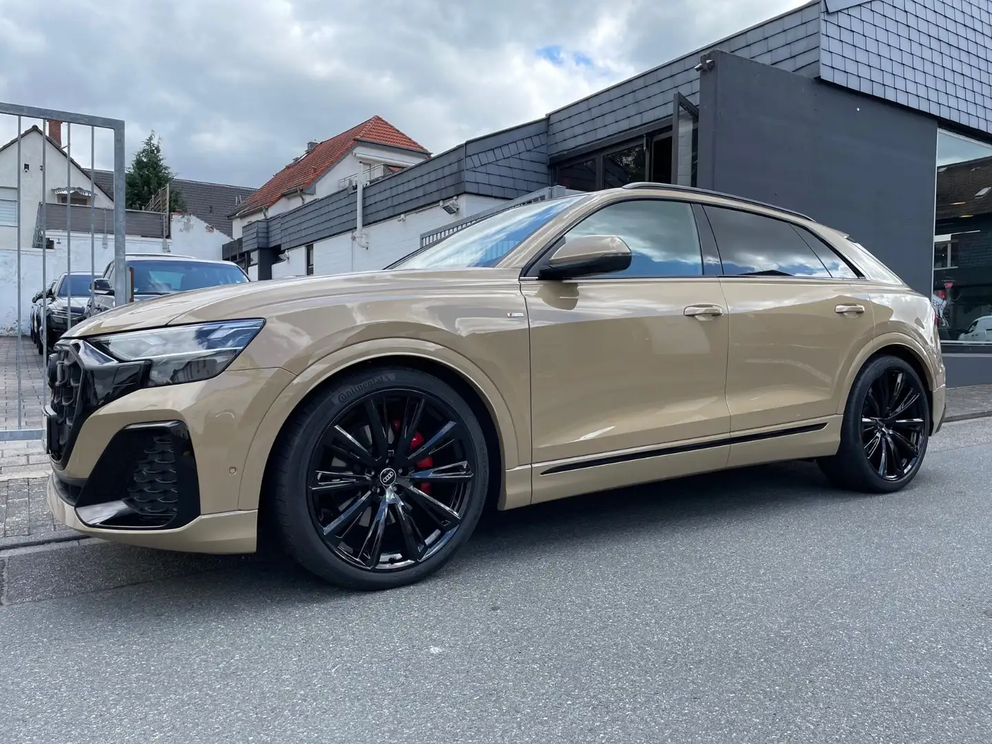 Audi Q8 50 TDI Facelift |SLine|HUD|Softclose|23"|B&O| Oro - 1