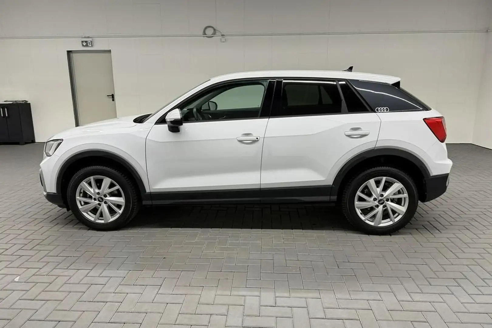 Audi Q2 LED/Navi/SHZ/PDC/Tempom./17 LM Weiß - 2