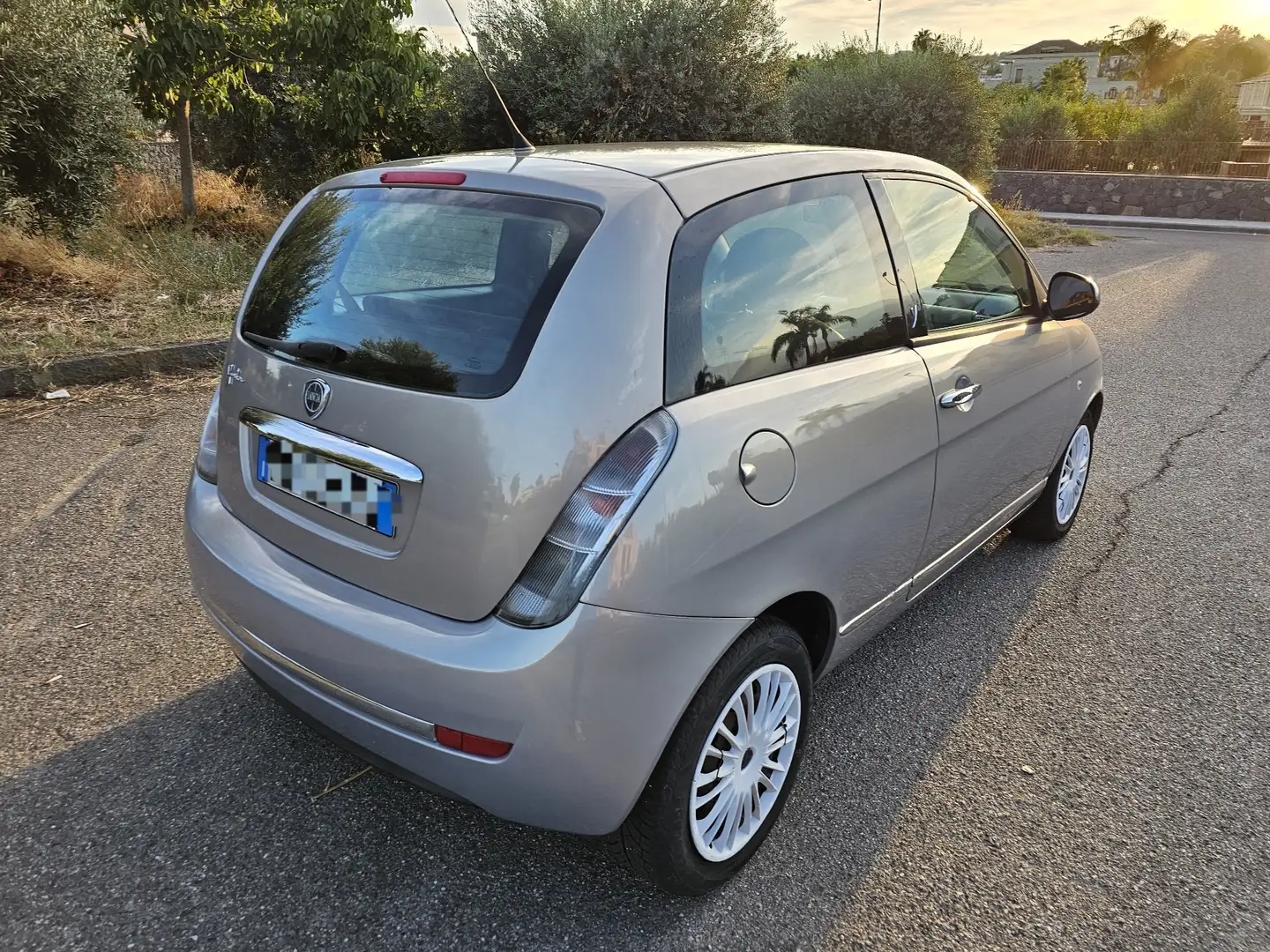 Lancia Ypsilon 1.2 8v Argento - 2