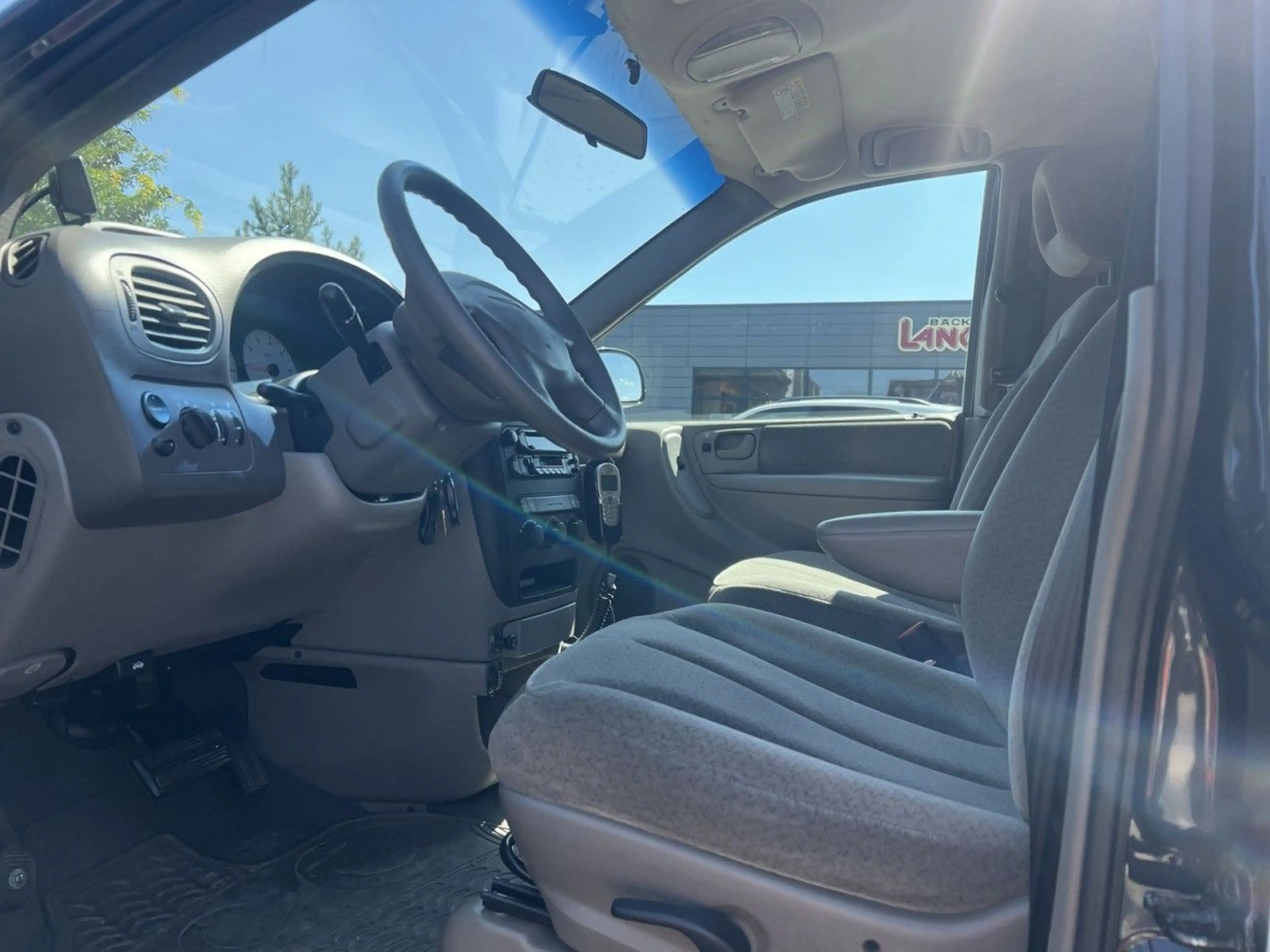 Chrysler Grand Voyager 2.4Leichenwagen Bestattungswagen — photo 13