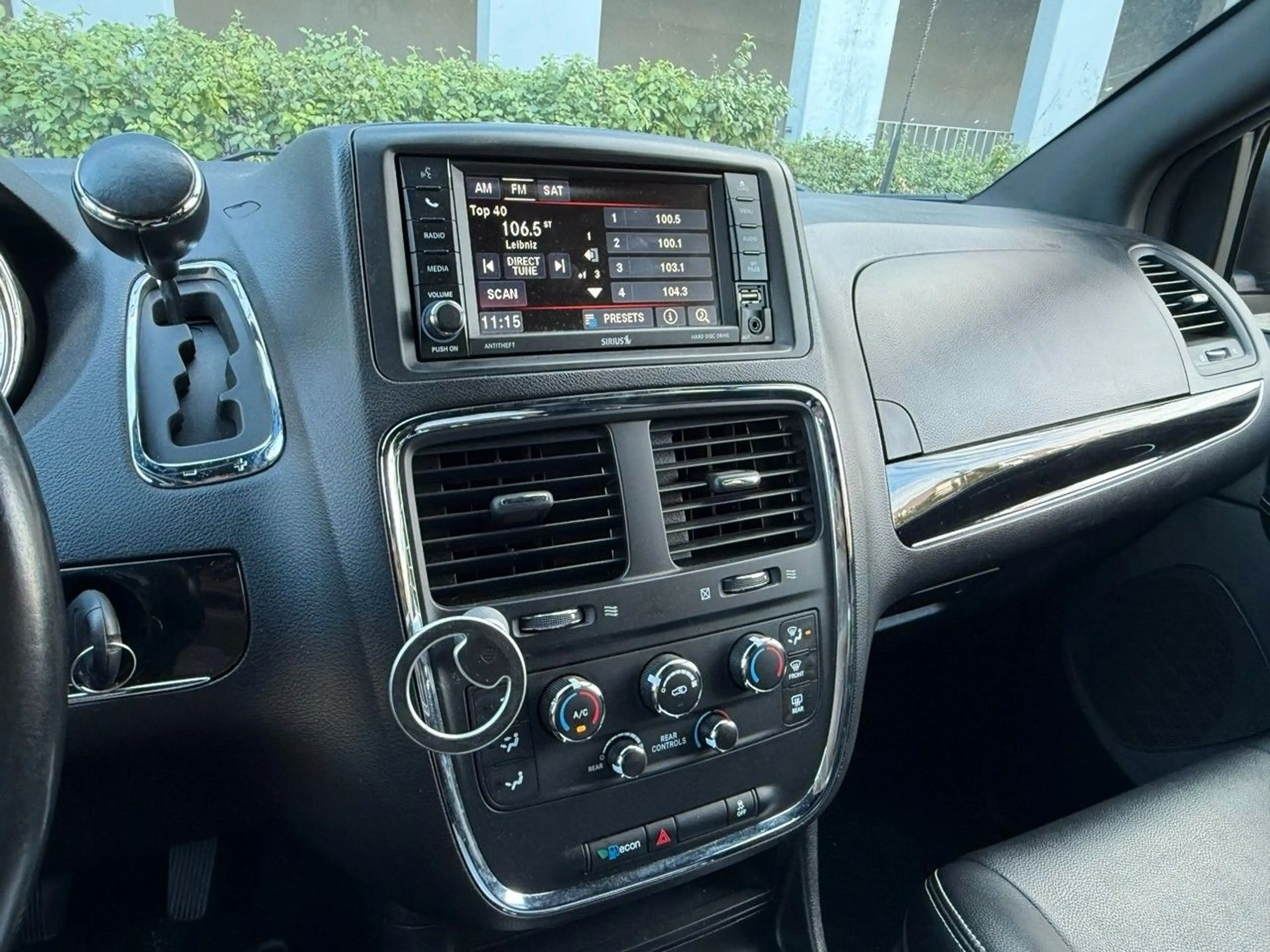 Dodge Grand Caravan LPG BRC 7-Sitzer Stow n Go Navi TÜV NEU — photo 10
