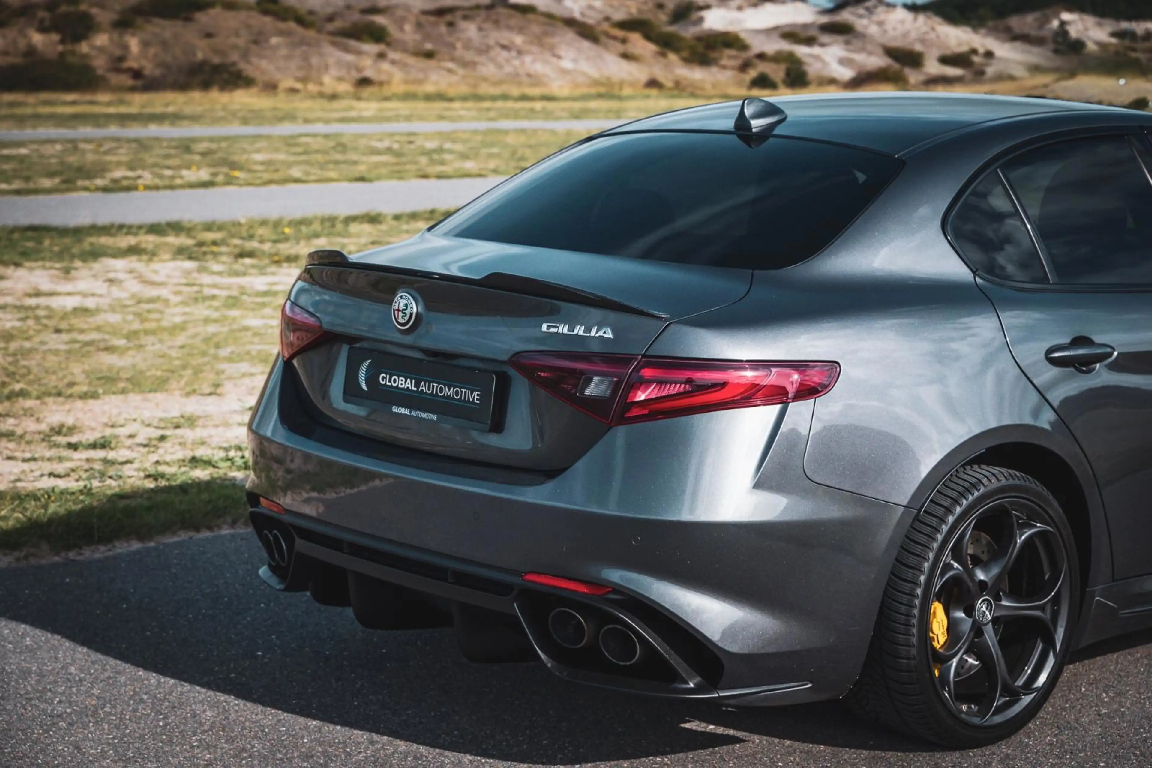 Alfa Romeo Giulia 2.9 V6 Quadrifoglio - BTW AUTO - CARBON PAKKET - H — photo 31