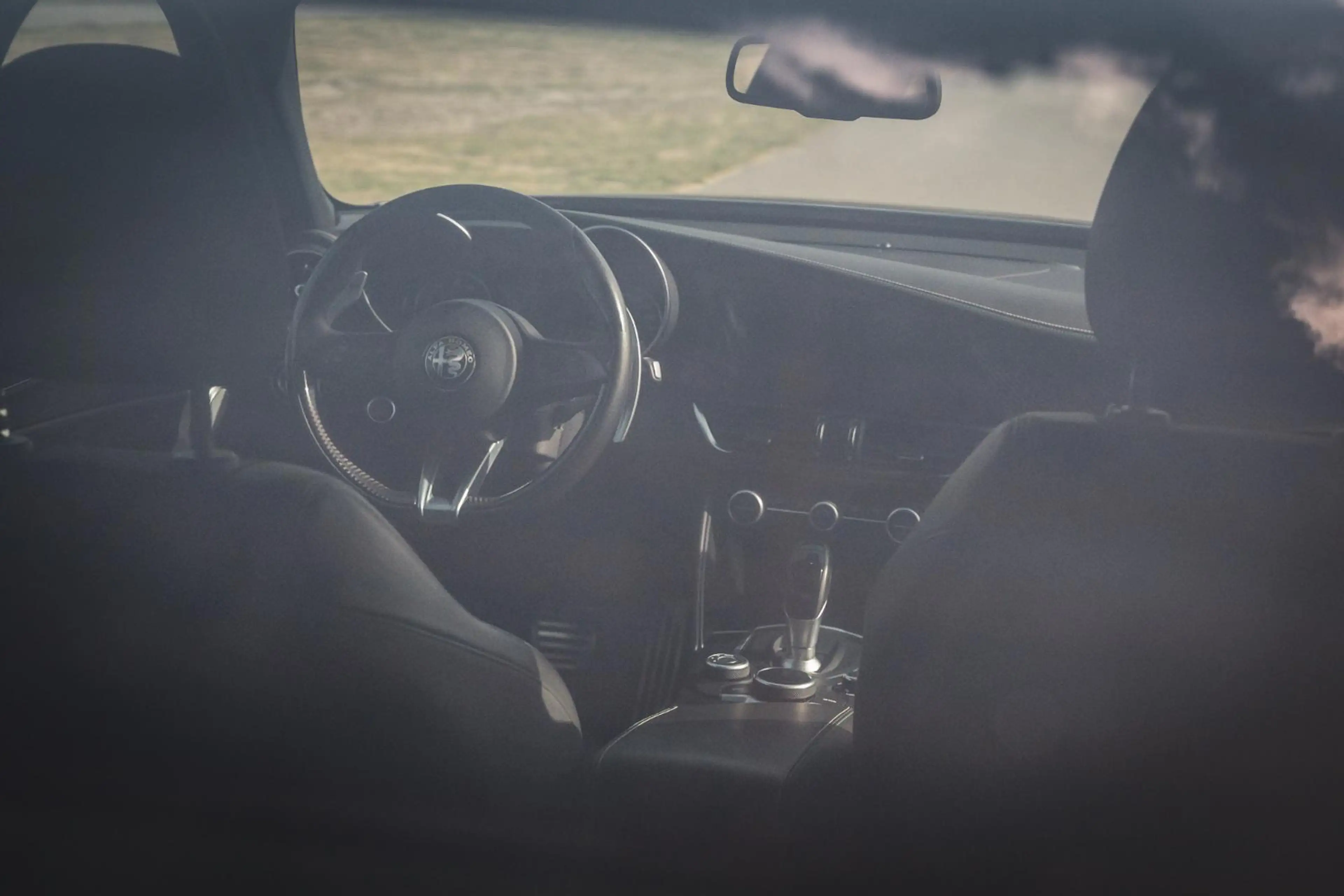 Alfa Romeo Giulia 2.9 V6 Quadrifoglio - BTW AUTO - CARBON PAKKET - H — photo 34