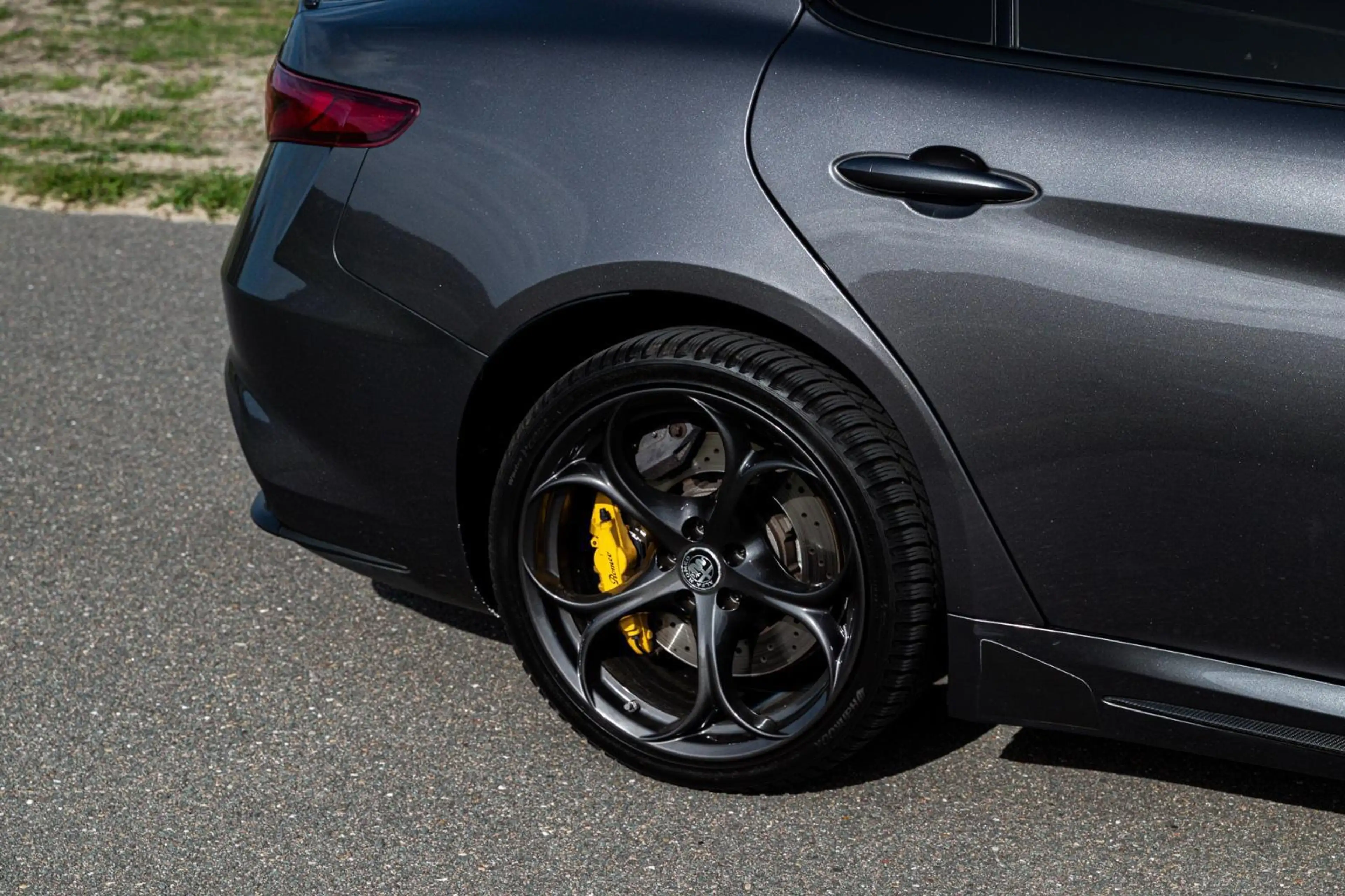 Alfa Romeo Giulia 2.9 V6 Quadrifoglio - BTW AUTO - CARBON PAKKET - H — photo 28