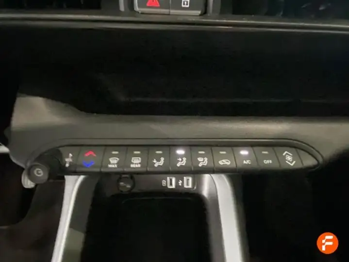 Jeep Avenger 2023, foto 18