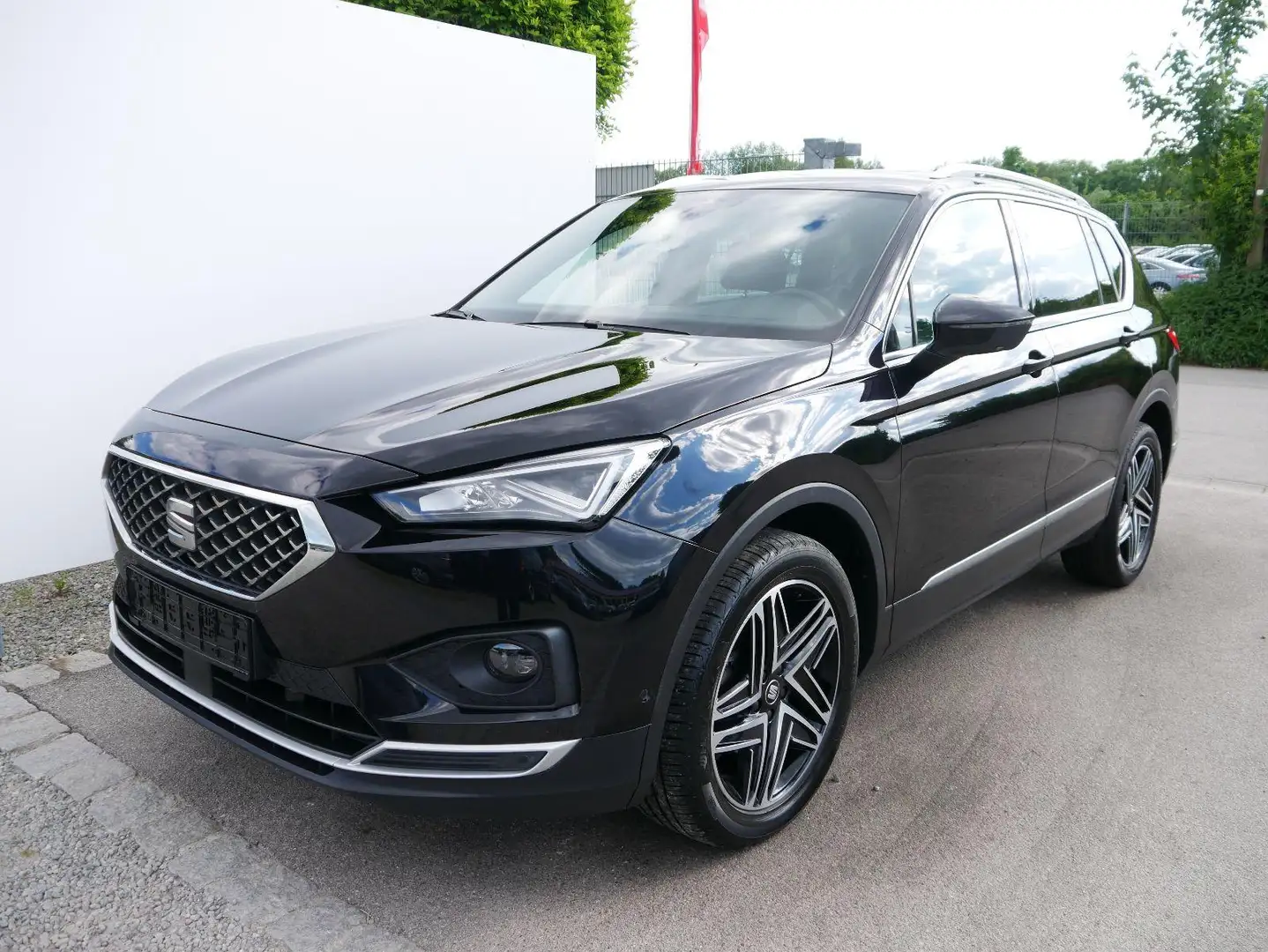 SEAT Tarraco 2.0 TDI SCR Xcellence *AHK*PDC*RFK*LED*WP*NAVI*ACC Schwarz - 2