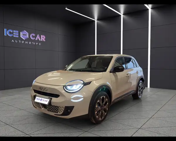 Fiat 600 Hybrid 110 CV DCT MHEV La Prima