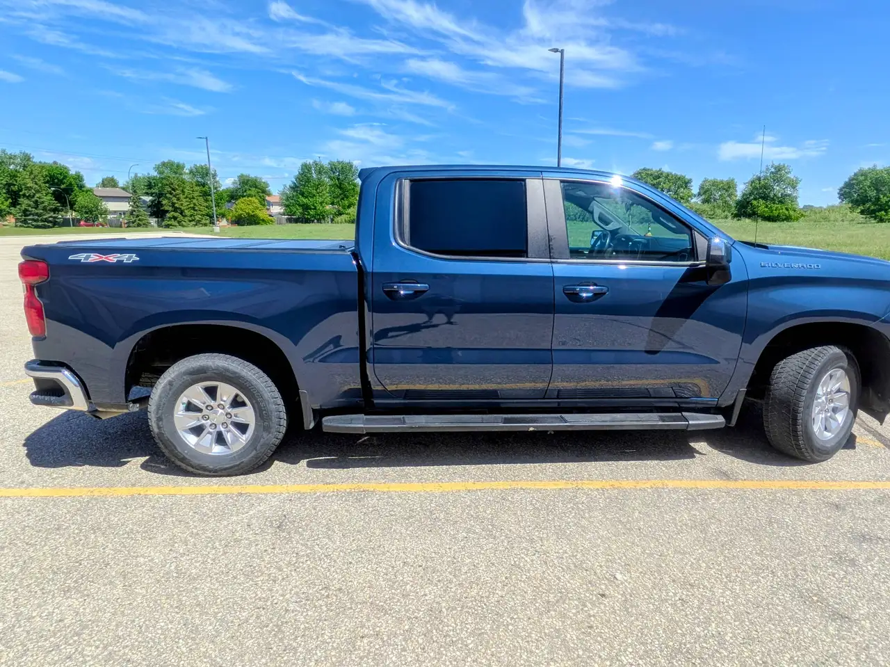 Chevrolet Silverado 1500 photo Chevrolet Silverado 1500