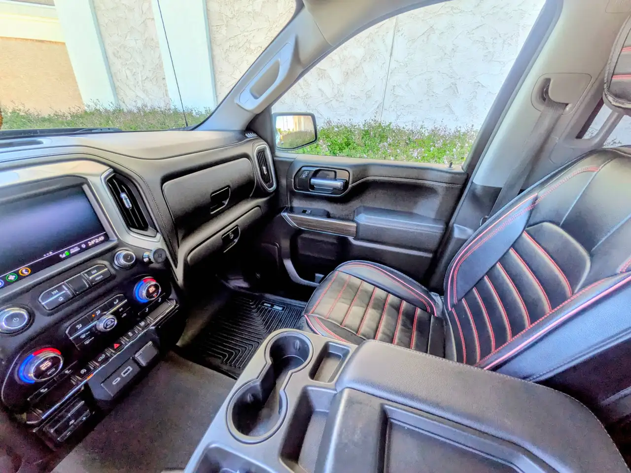 Chevrolet Silverado 1500 photo Chevrolet Silverado 1500