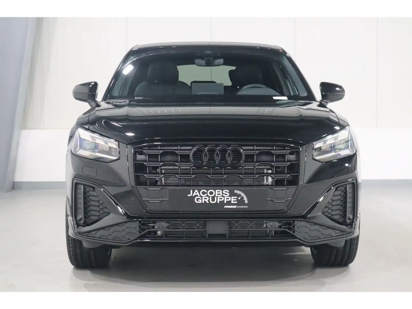 Audi Q2 S line 35 TFSI 110150 kWPS S Matrix LED/R.-Kamera/GRA/19"/SHZ Schwarz - 2