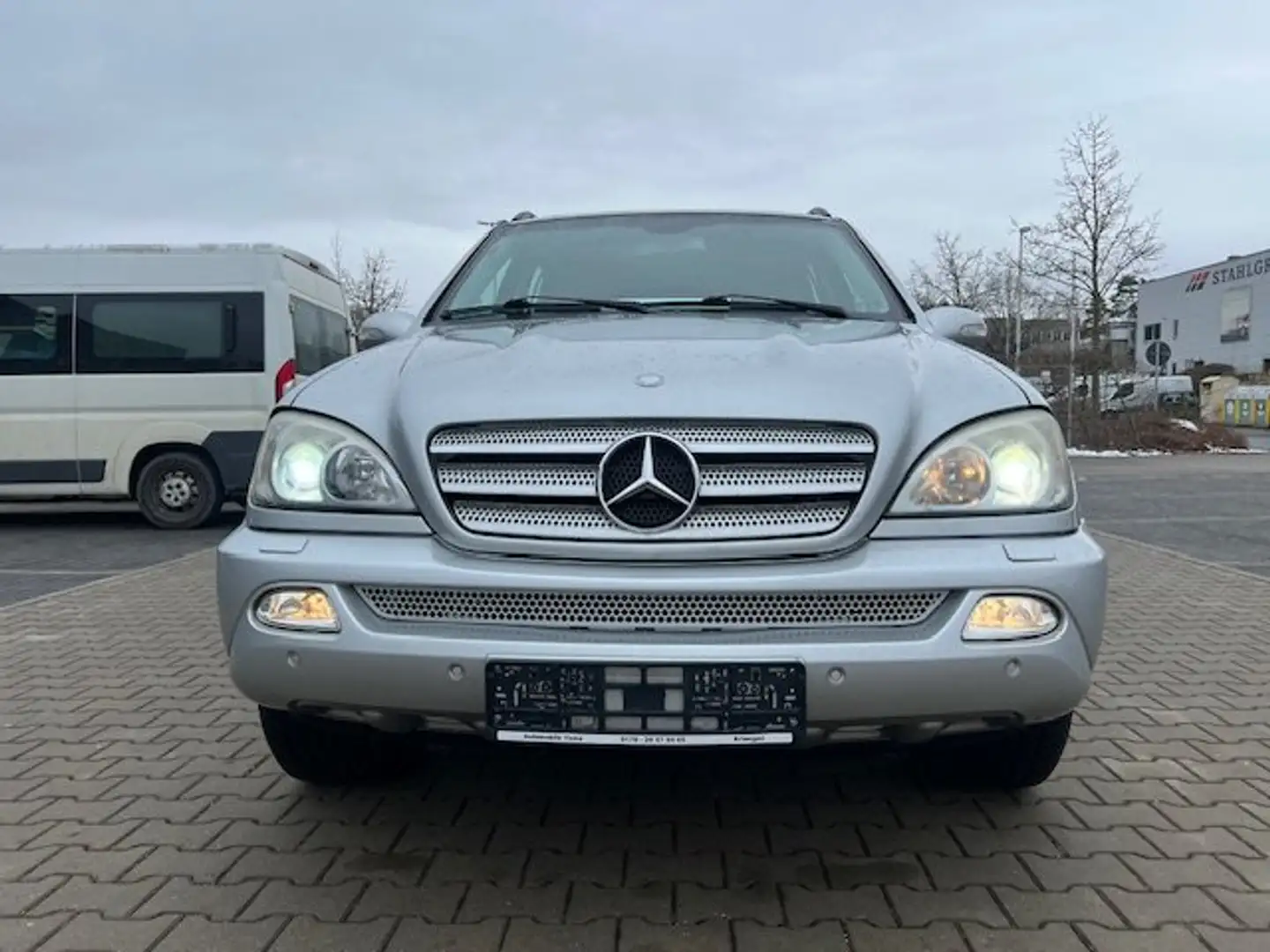 Mercedes-Benz ML 400 CDI Final Edition Stříbrná - 2