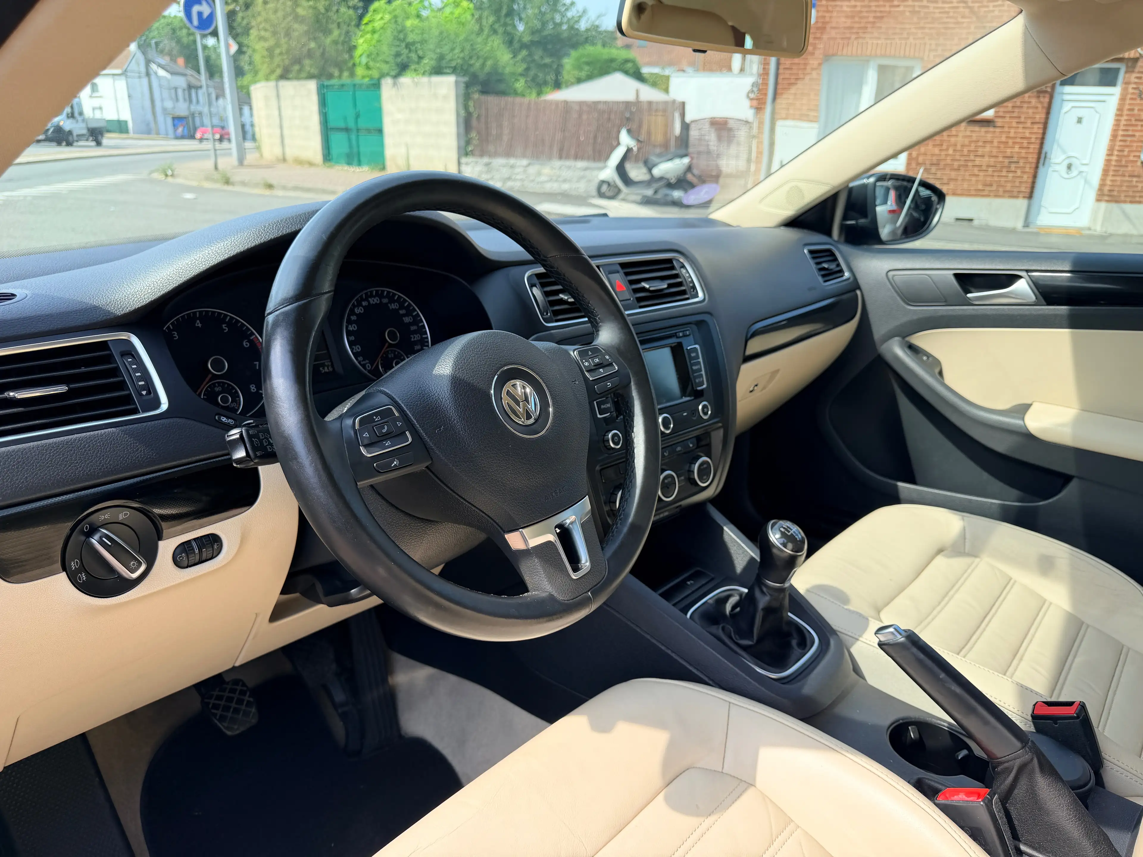 Volkswagen Jetta Jetta 1.2 TSI Comfortline Cuir Chauffants Gps Navigation — photo 8