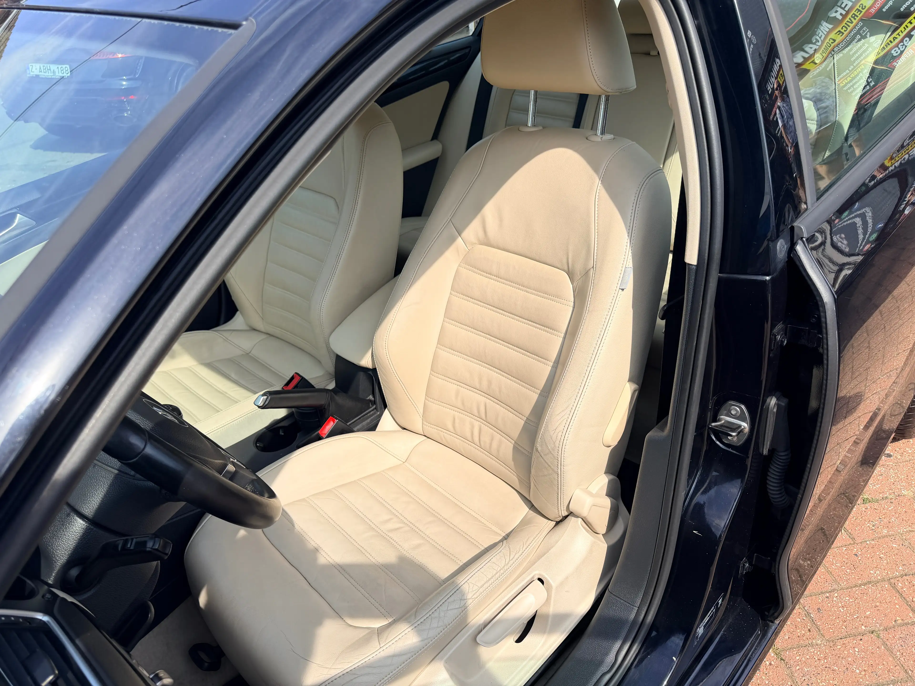 Volkswagen Jetta Jetta 1.2 TSI Comfortline Cuir Chauffants Gps Navigation — photo 13