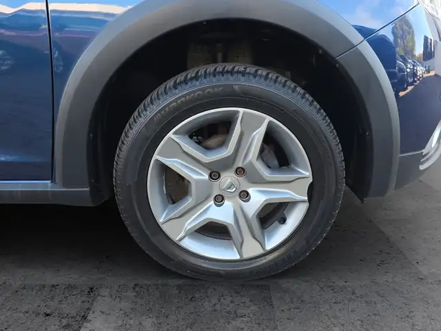 Dacia Sandero view 5