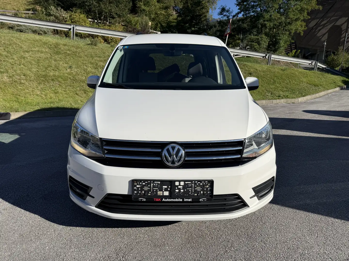 Volkswagen Caddy Comfortline BMT 7 Sitzer Weiß - 2