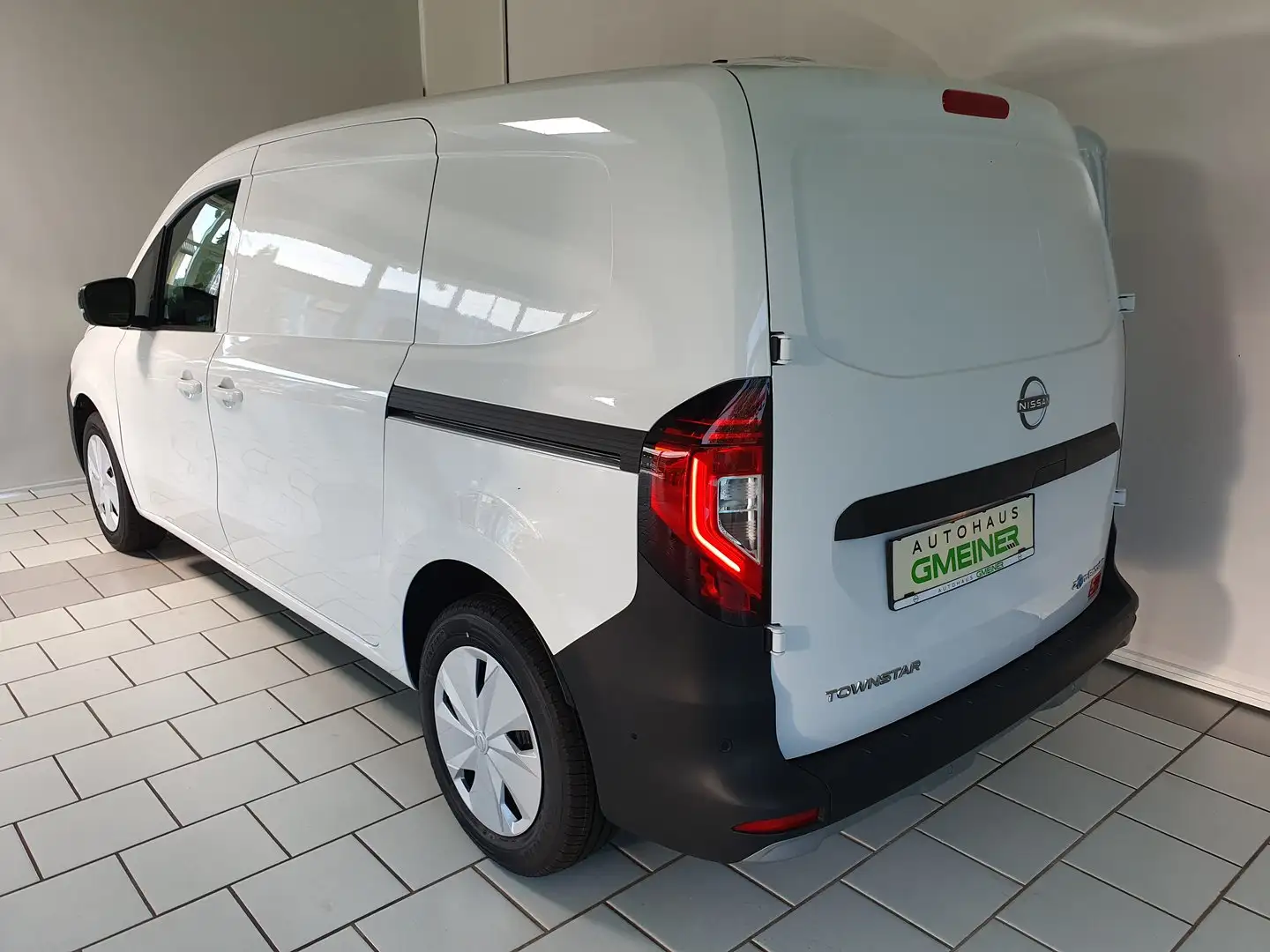Nissan Townstar Kastenwagen L2 2,2t Tekna EV Bianco - 2