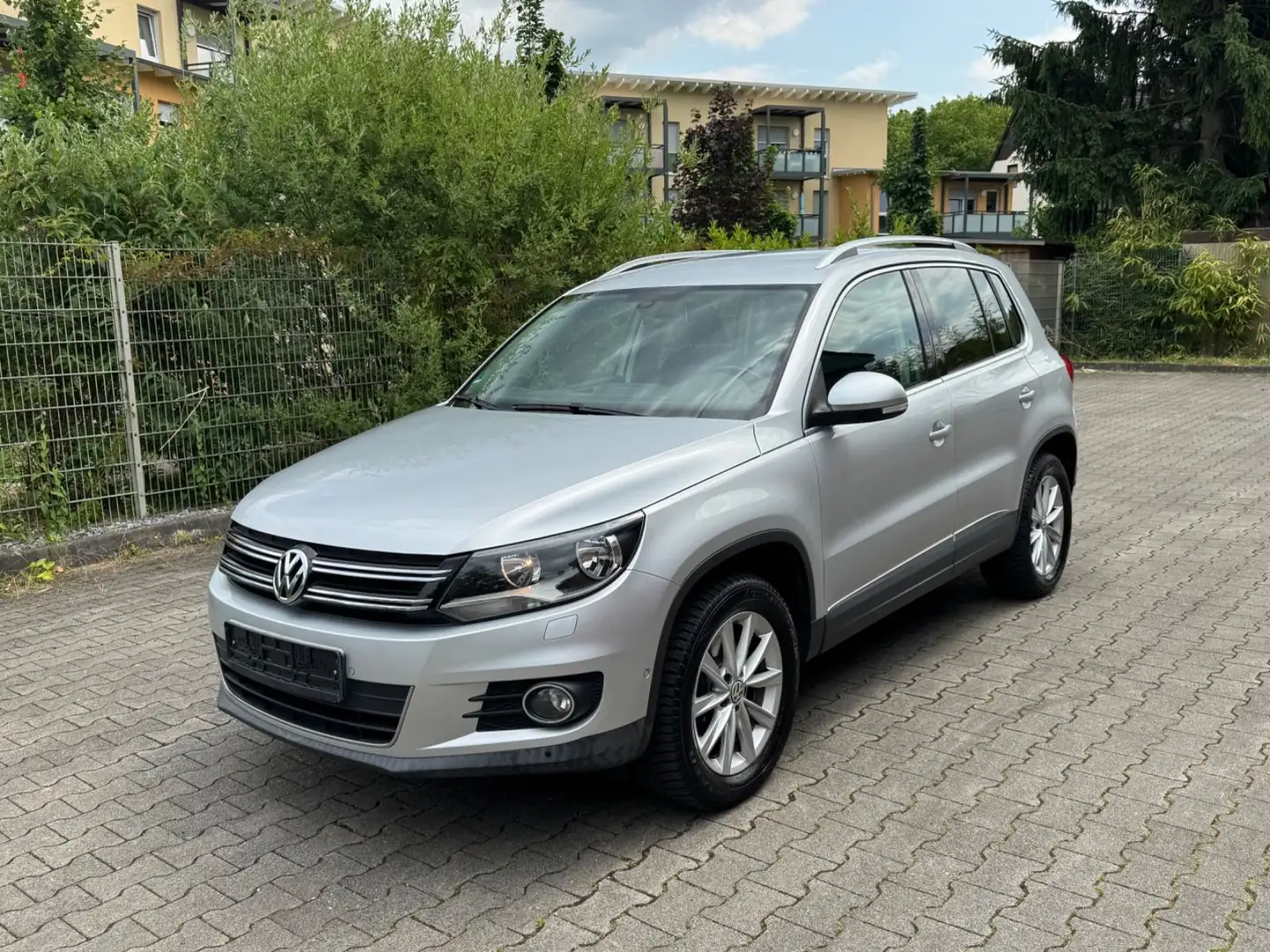 Volkswagen Tiguan Sport & Style BMT  1.Hand - Top Gepflegt Argento - 1