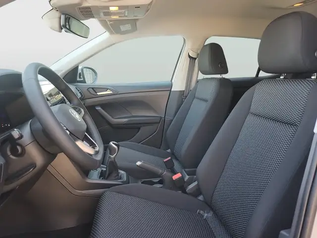 Volkswagen T-Cross view 8