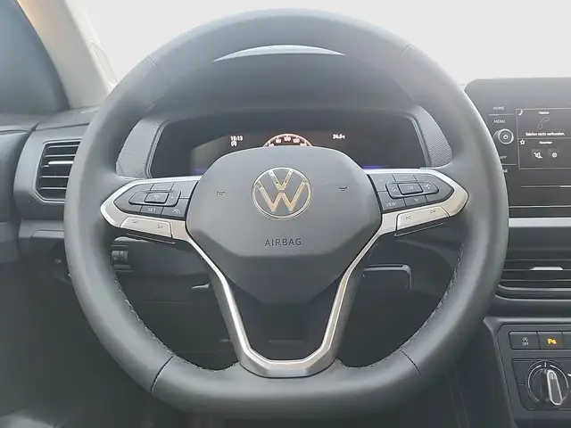 Volkswagen T-Cross view 10