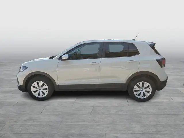 Volkswagen T-Cross view 3
