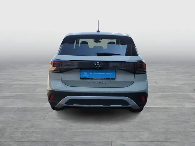Volkswagen T-Cross view 5