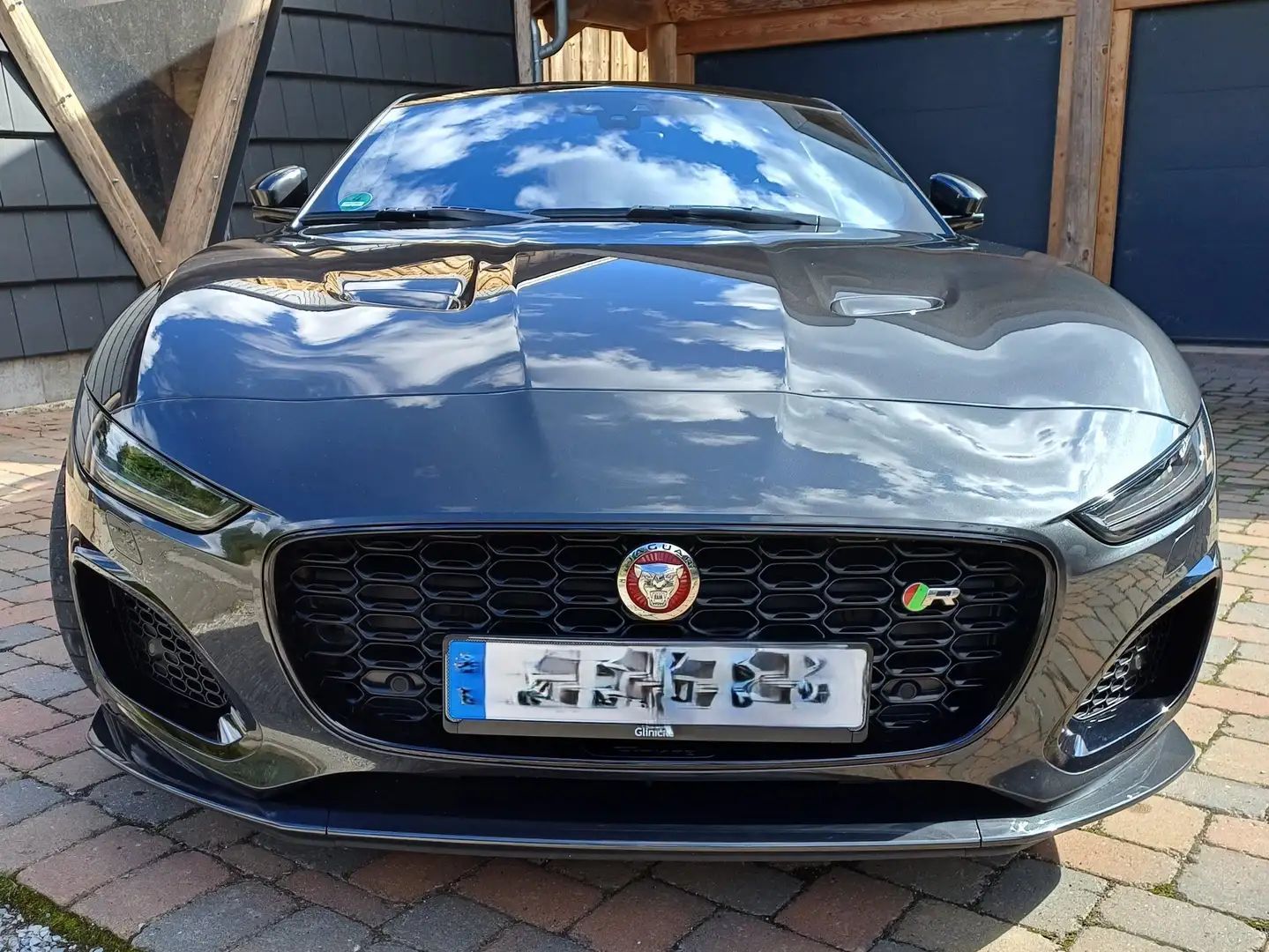 Jaguar F-Type F-Type Coupe P575 AWD Aut. R Grau - 1