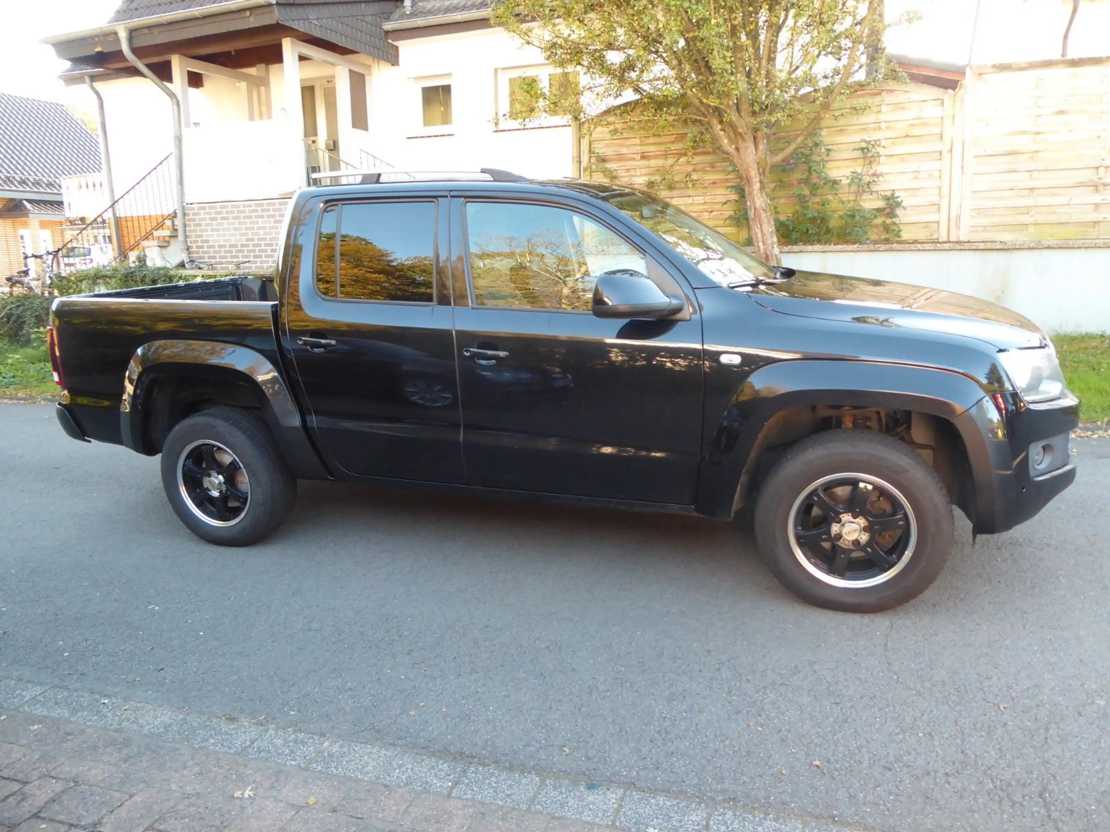 Volkswagen Amarok Trendline DoubleCab 4Motion — photo 3