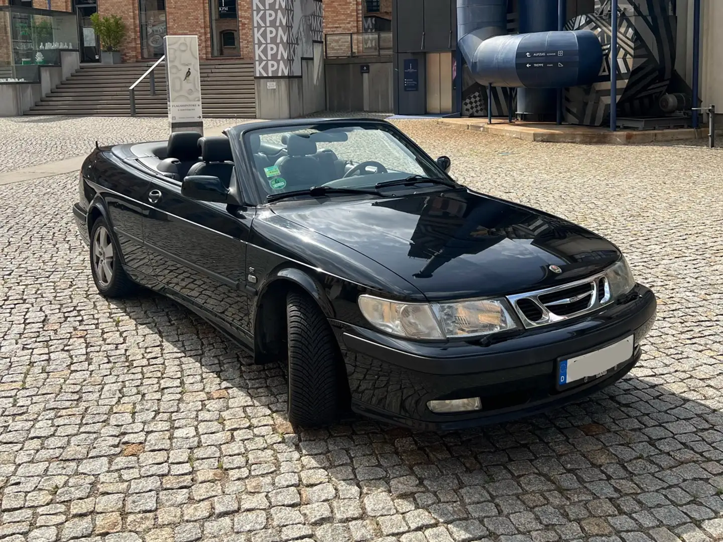 Saab 9-3 9-3 2.0i t Cabrio SE Schwarz - 2