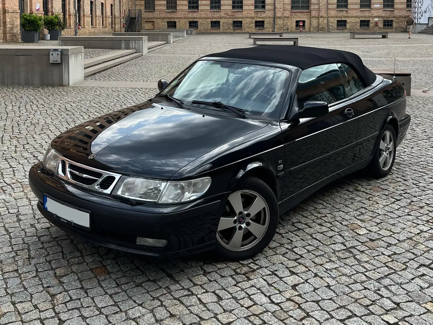 Saab 9-3 9-3 2.0i t Cabrio SE Schwarz - 1