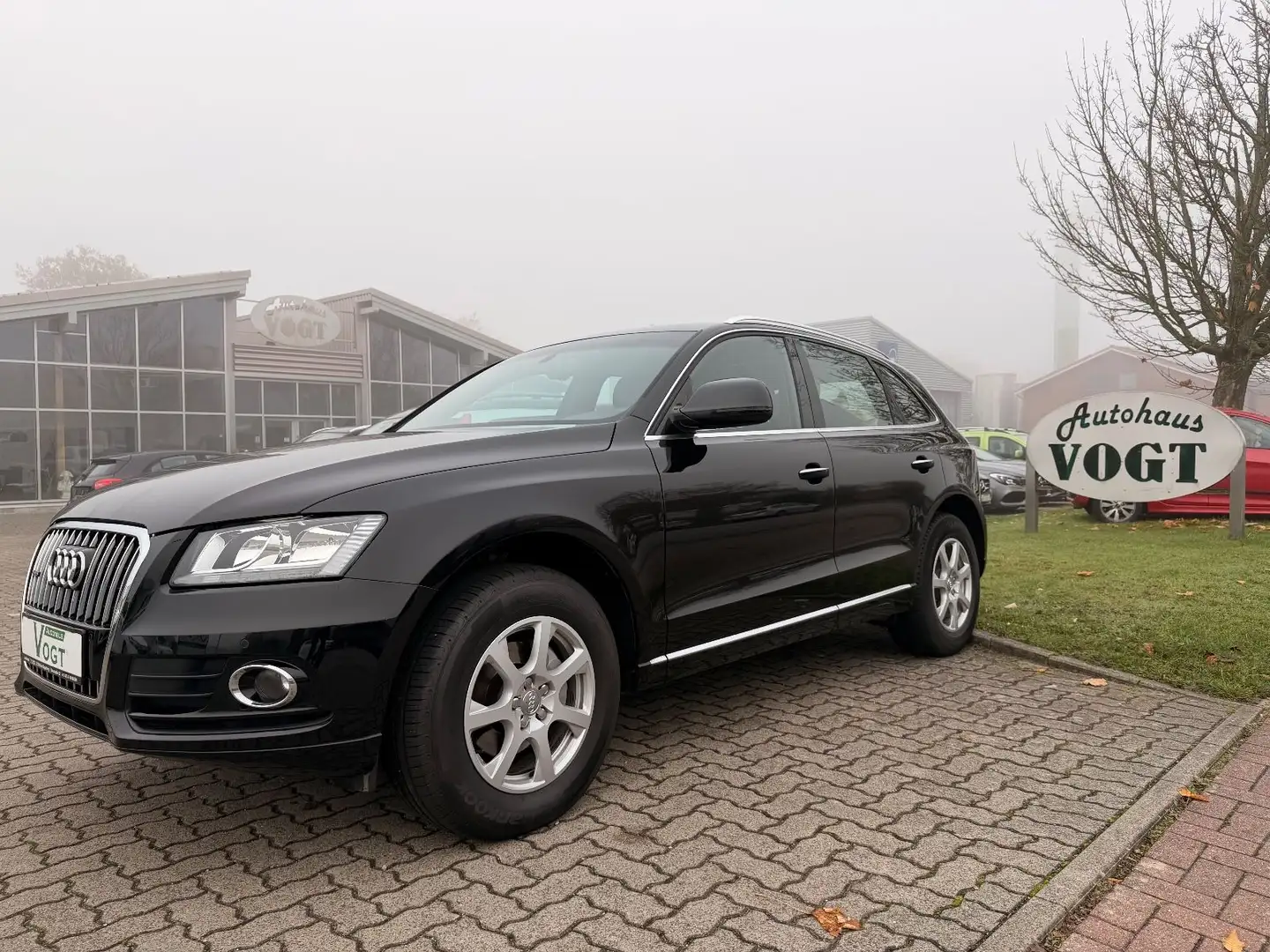 Audi Q5 2.0 TDI  quattro PANO/ Schwarz - 1