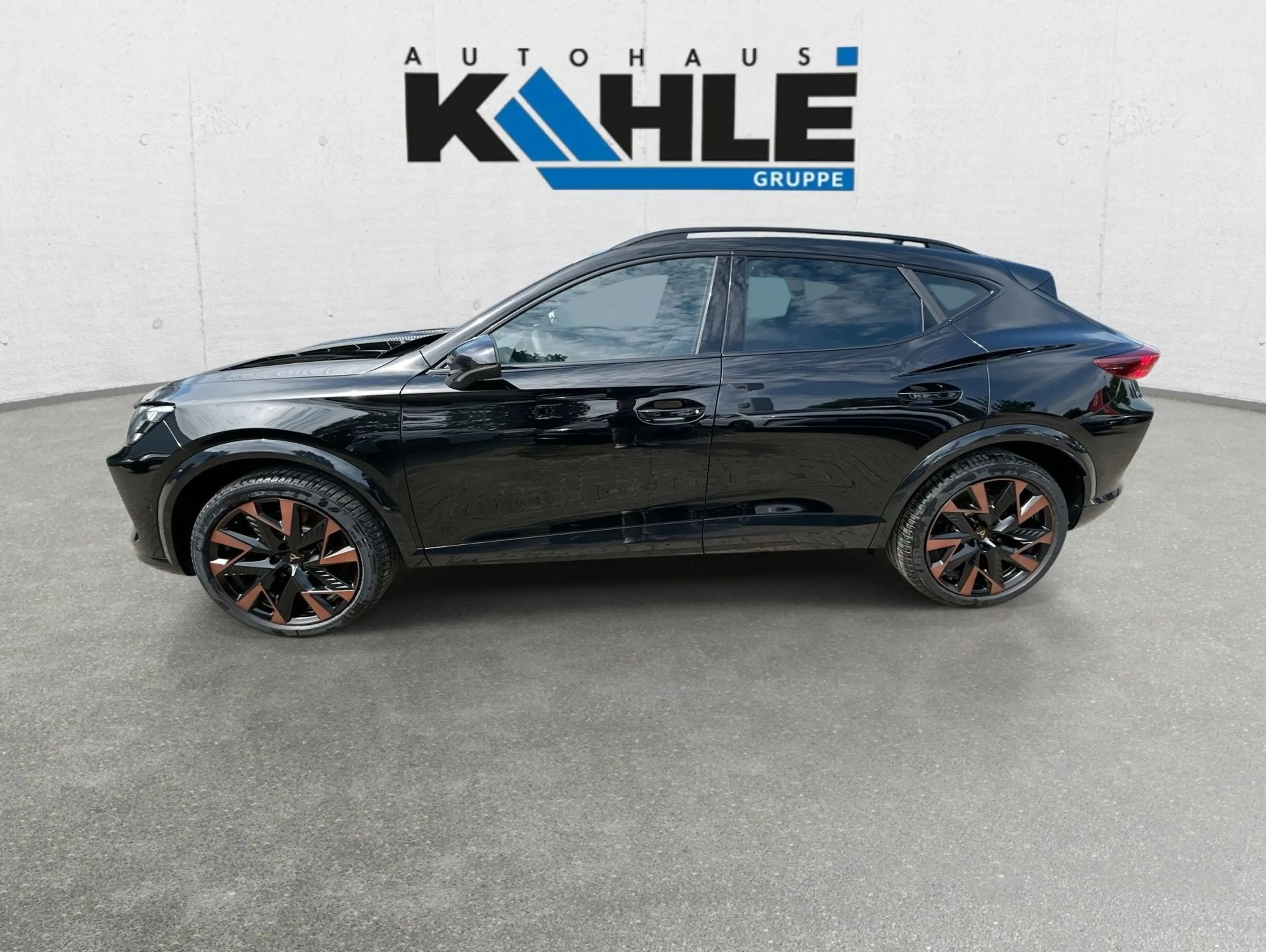 CUPRA Formentor 2.0 TSI VZ W Pano Matrix ACC AHK LED — photo 4