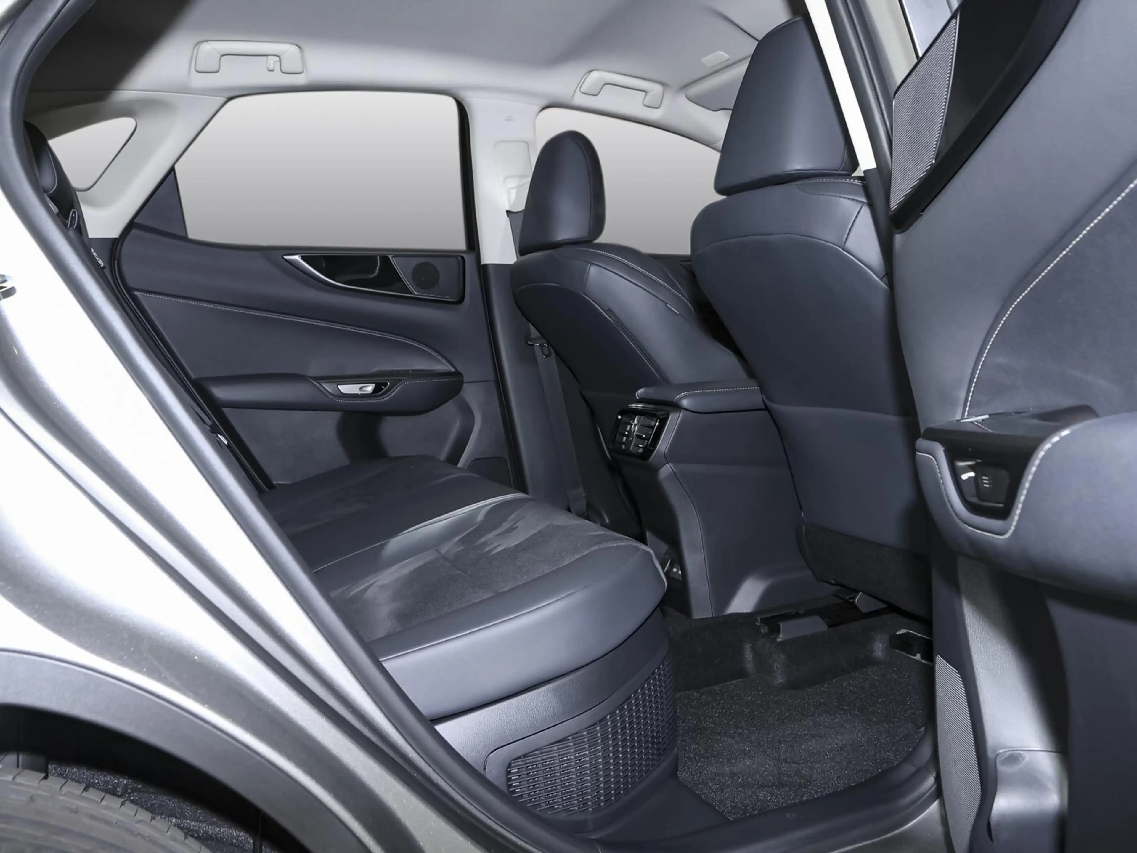 Lexus NX 350h Hybrid Comfort E-FOUR — photo 4