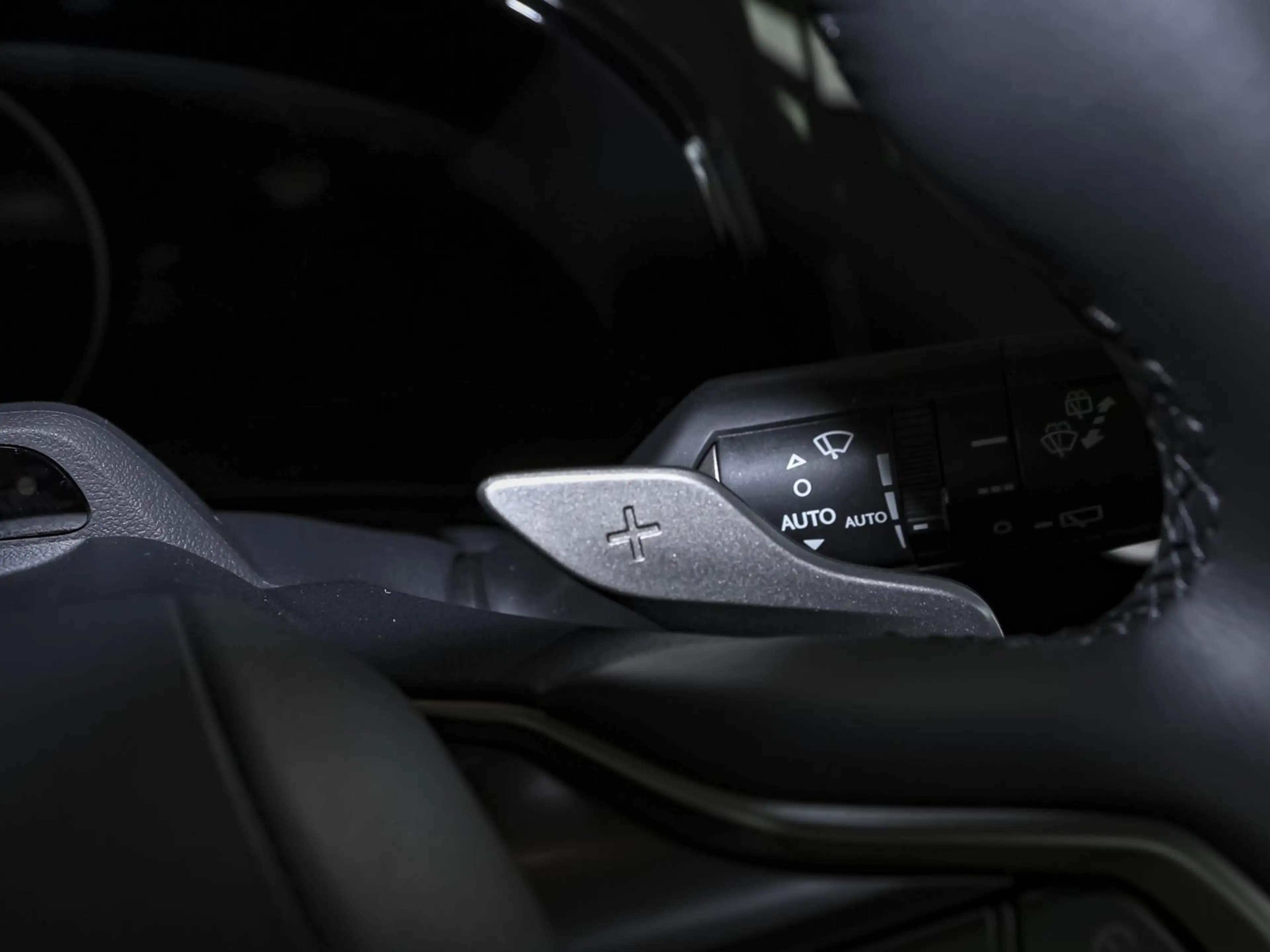 Lexus NX 350h Hybrid Comfort E-FOUR — photo 15