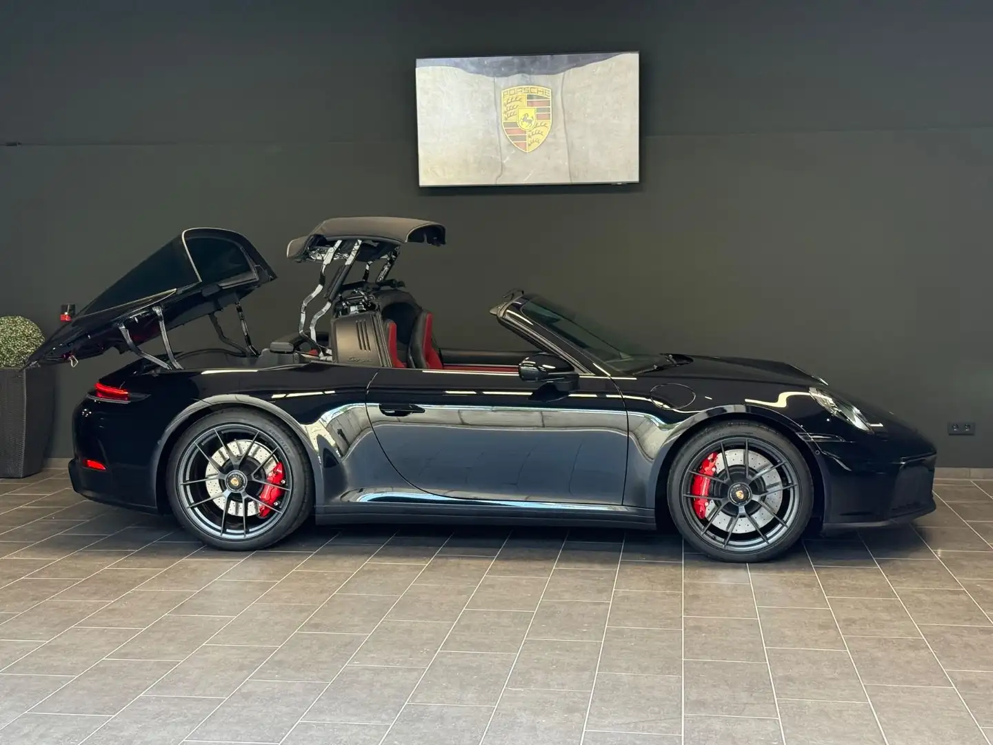 Porsche 911 Targa 4 GTS T-Hybrid Lift Parken Entry  Bose Zwart - 2