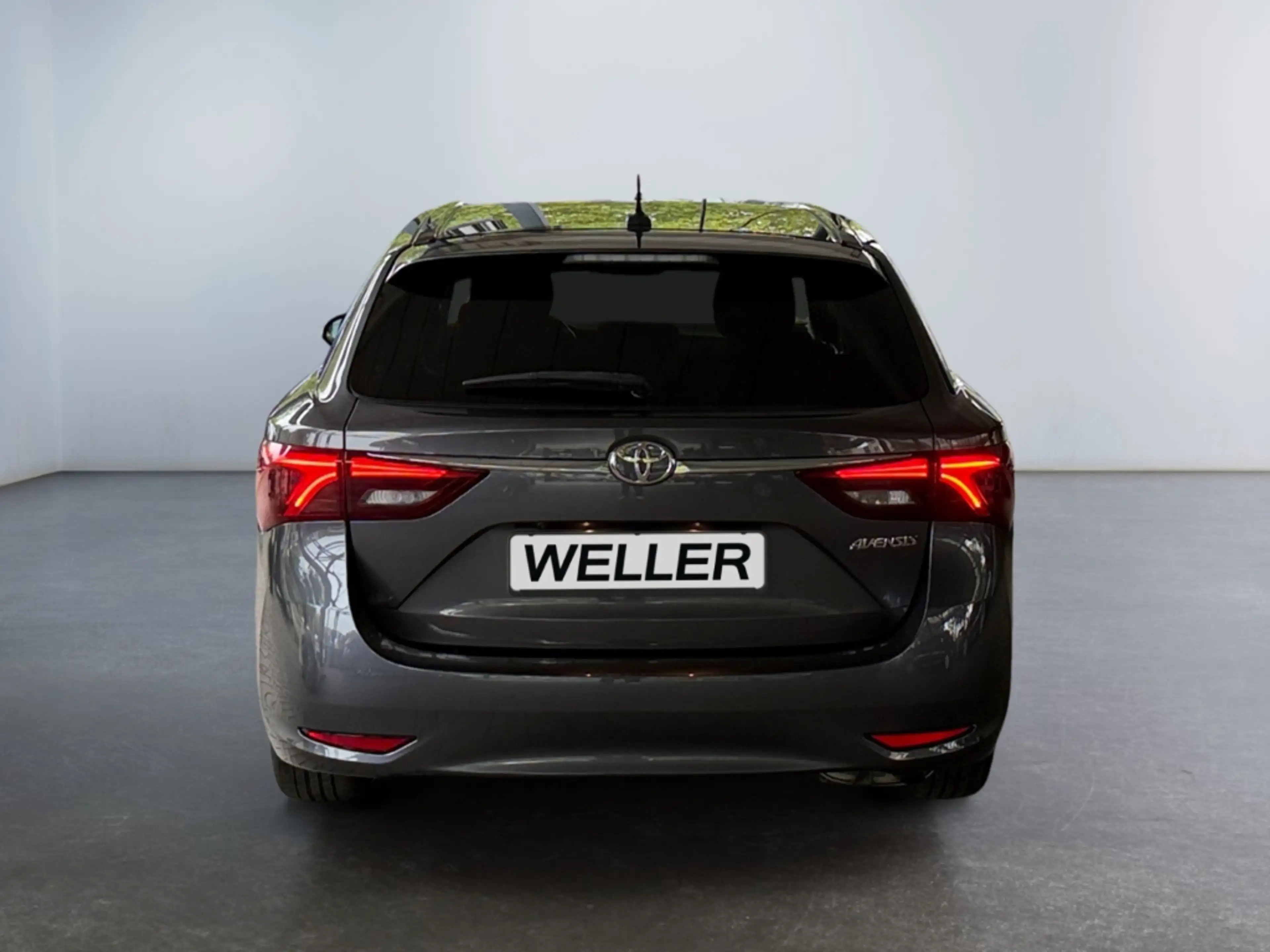 Toyota Avensis 1.8 TS Team D *Automatik*LED*CAM*SHZ*Navi* — photo 6