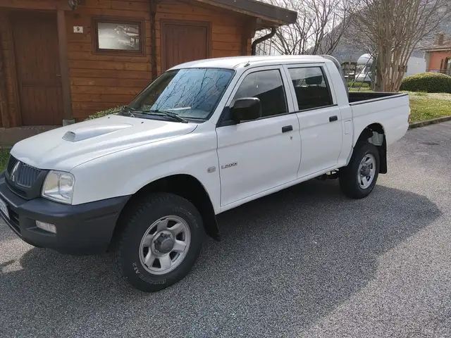 Mitsubishi L200