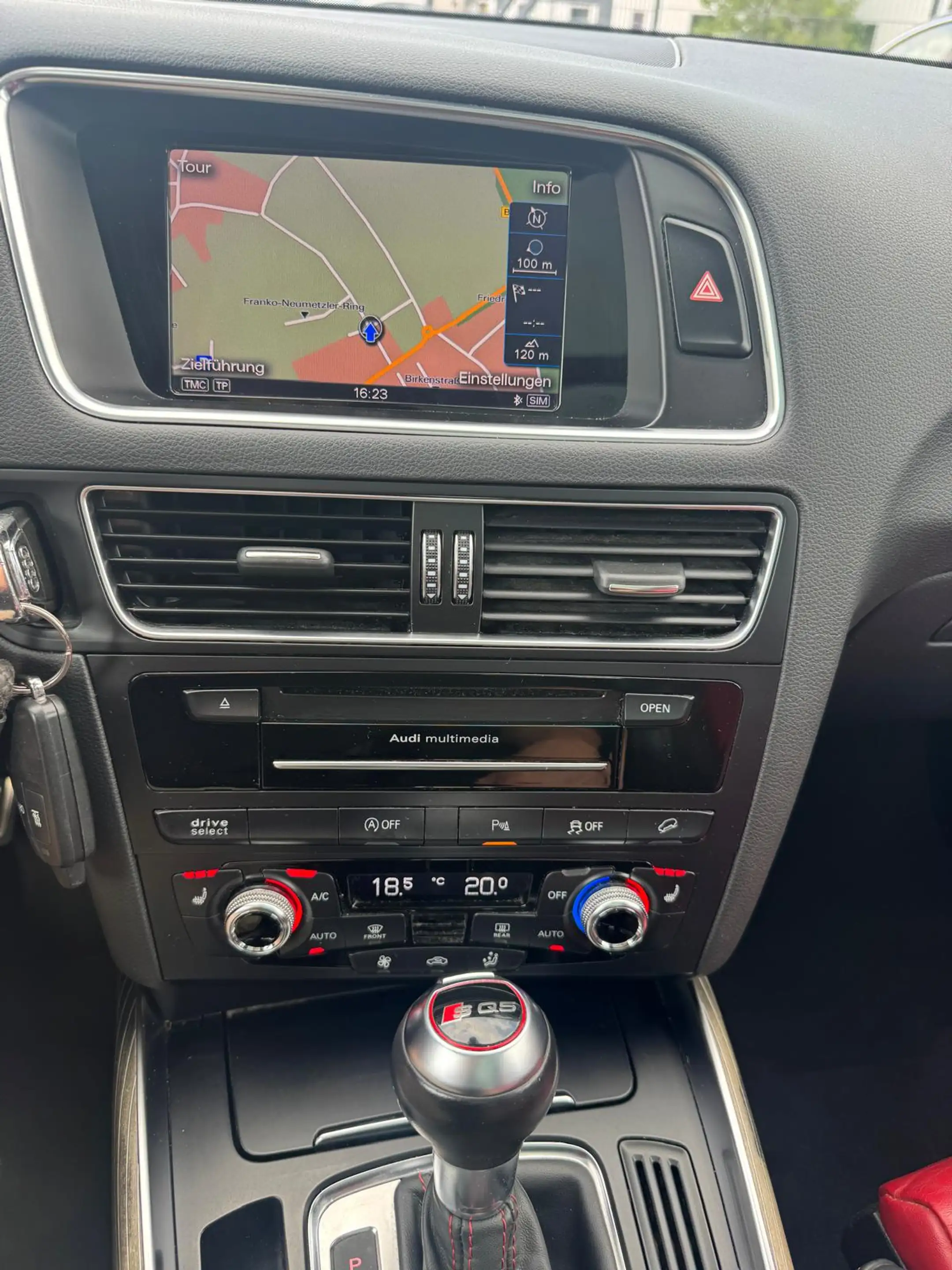 Audi SQ5 3.0 TDI quattro S Line SQ5 — photo 12
