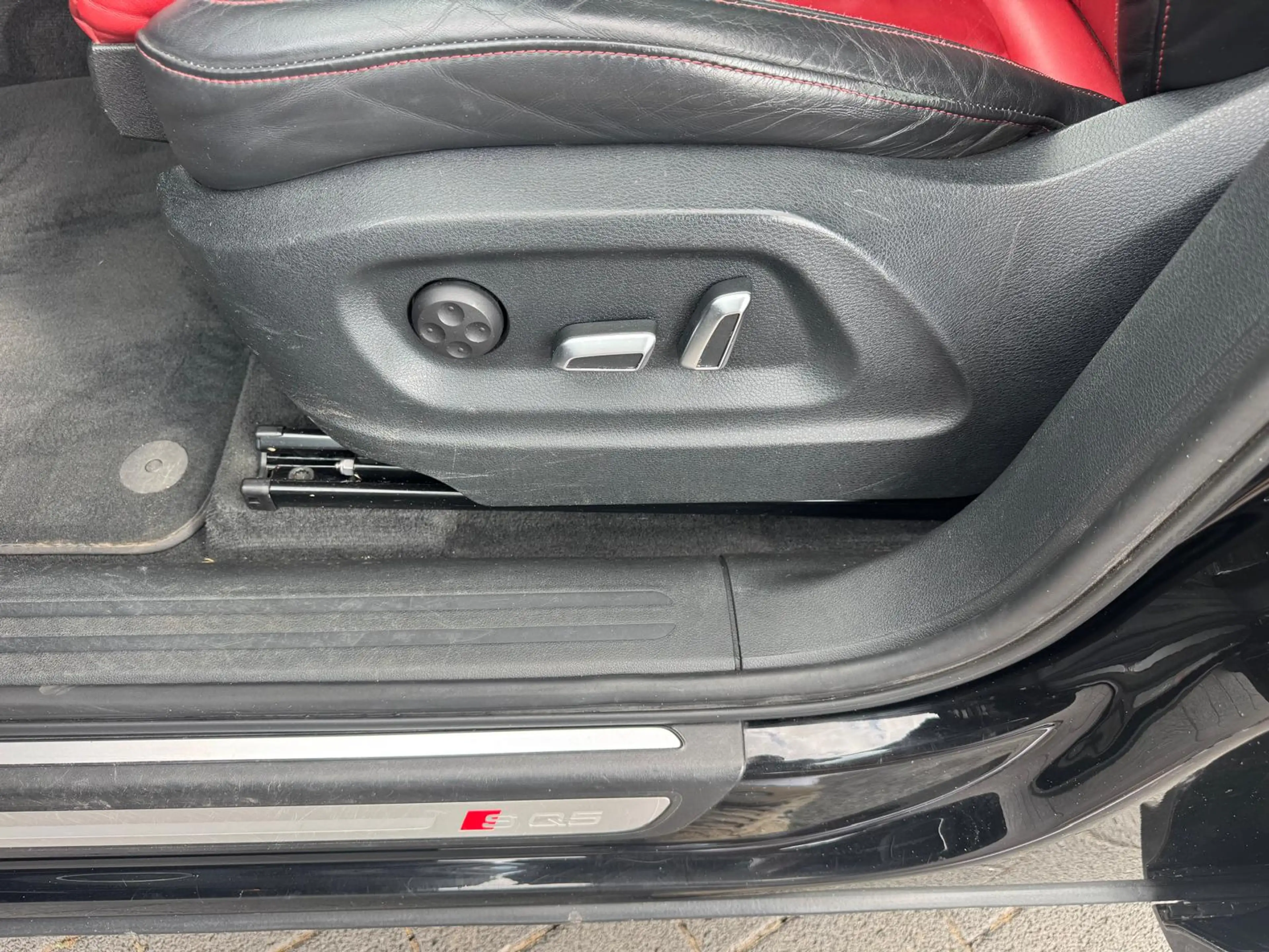 Audi SQ5 3.0 TDI quattro S Line SQ5 — photo 7
