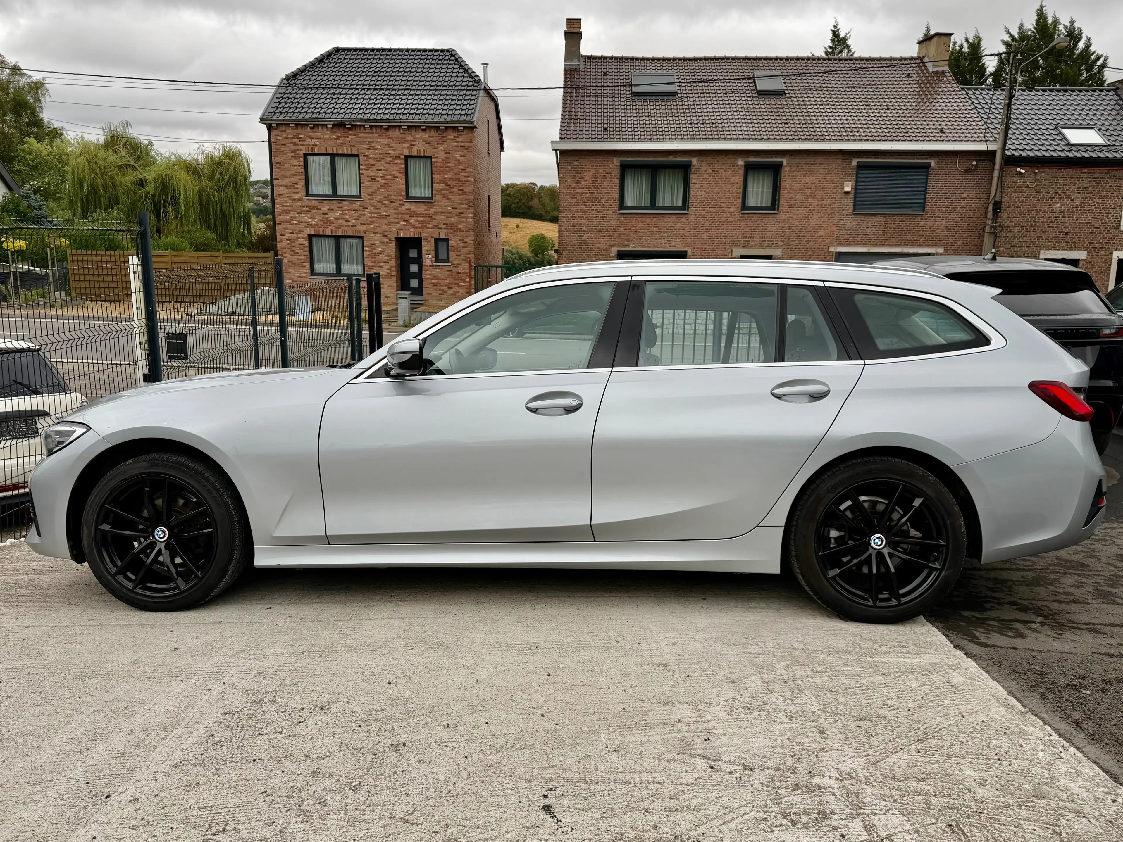 BMW 316 Touring 316 dA MHEV AdBlue — photo 3